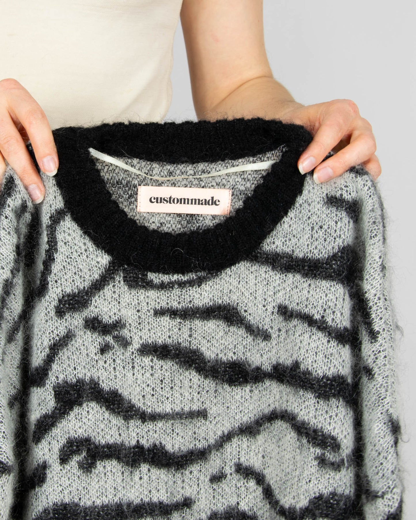 Szaro czarny (wełna + moher) sweter CUSTOMMADE - S/M