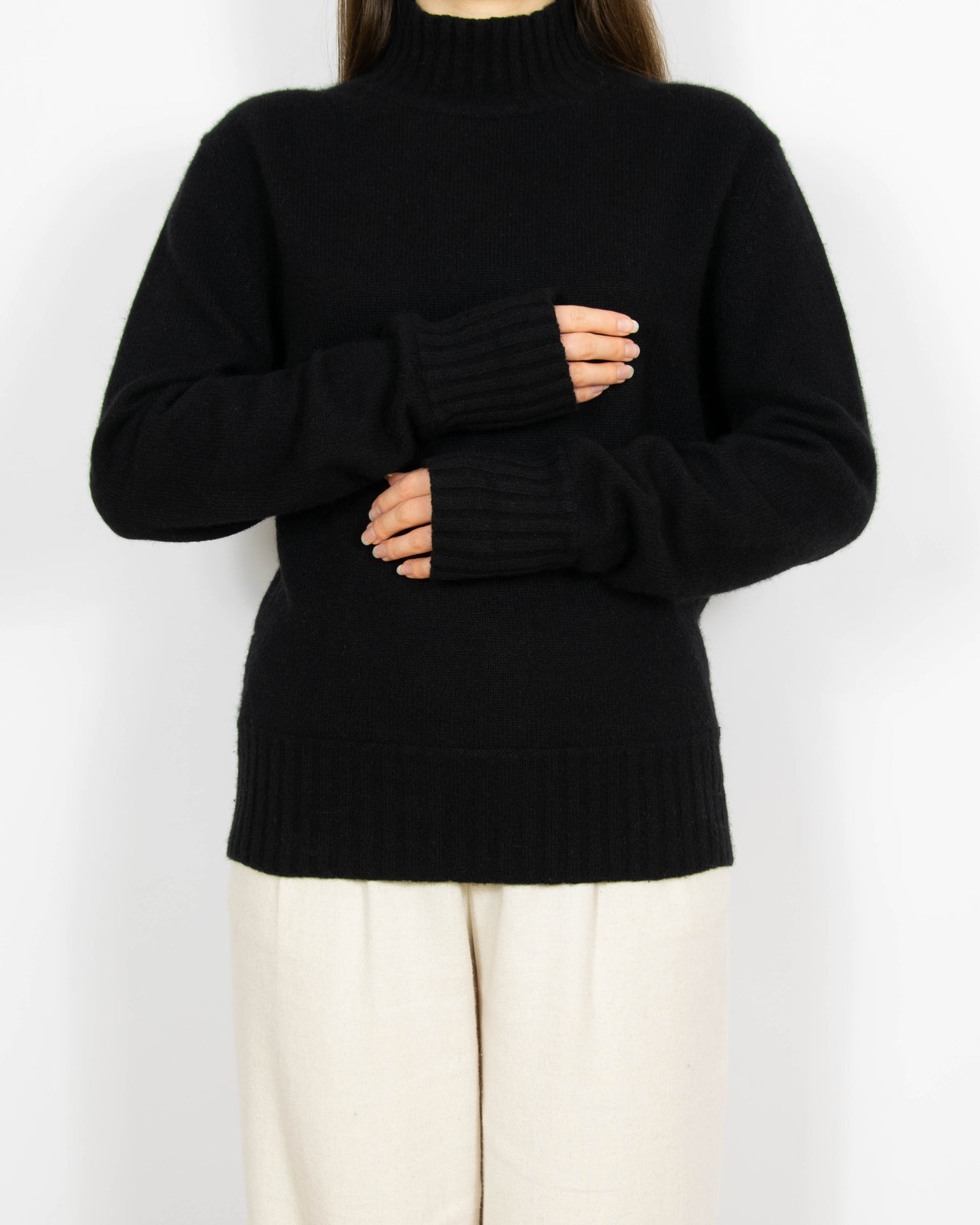 Czarny gruby kaszmirowy sweter Jake's
