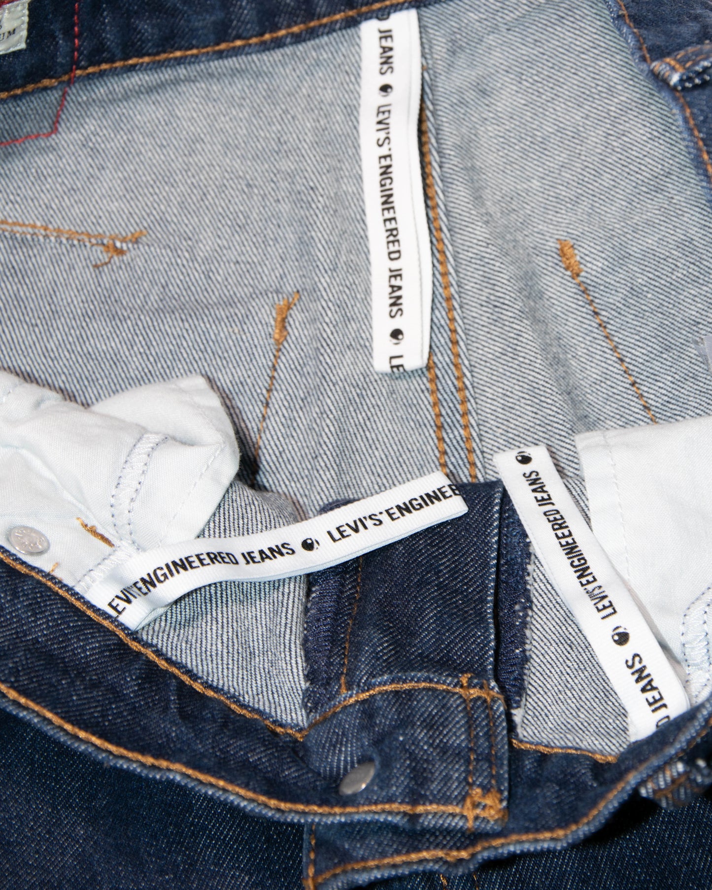 Granatowe spodnie z wysokim stanem Levi's Engineered - W29