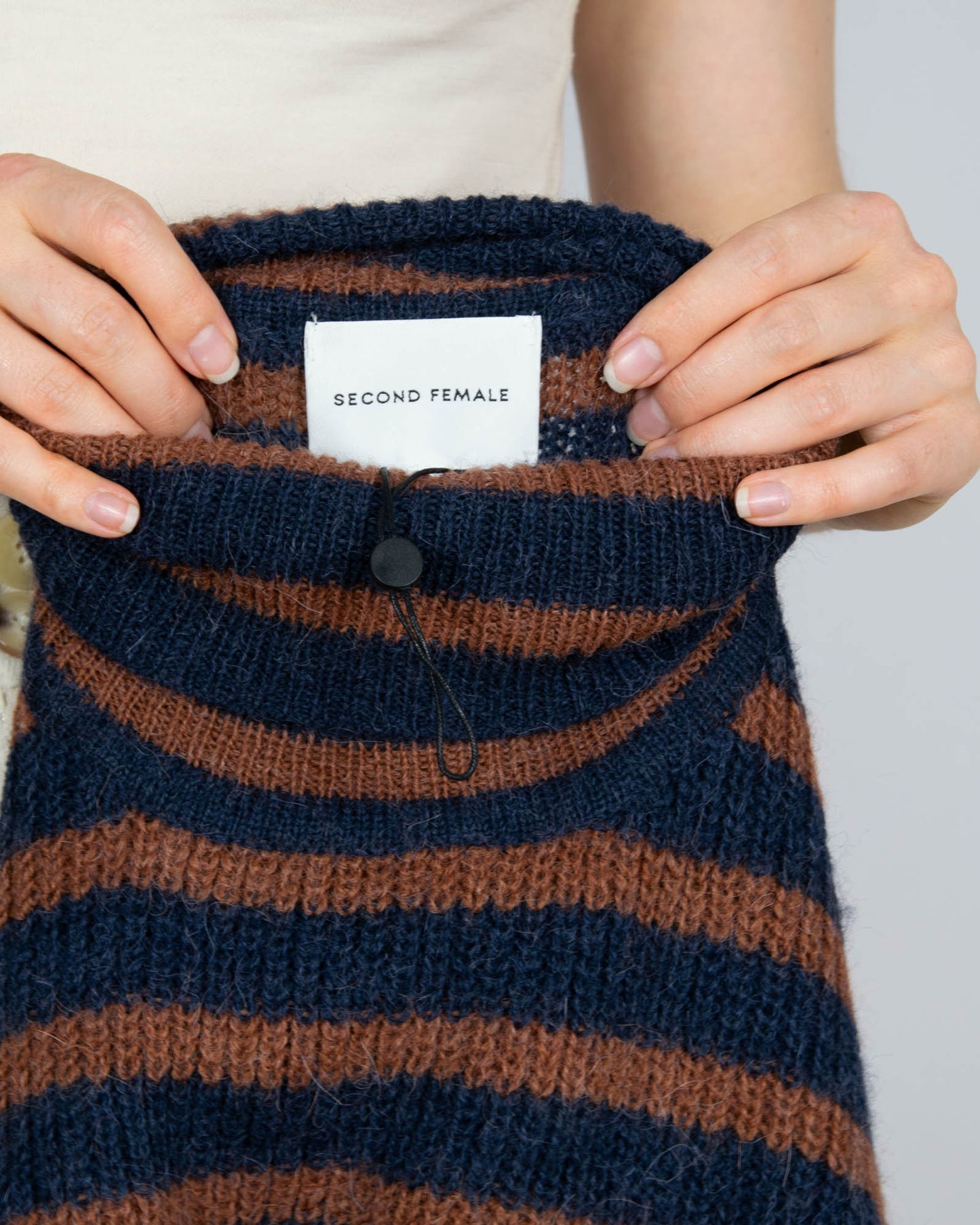 Brązowo granatowy (wełna + alpaka) sweter w paski Second Female - XL