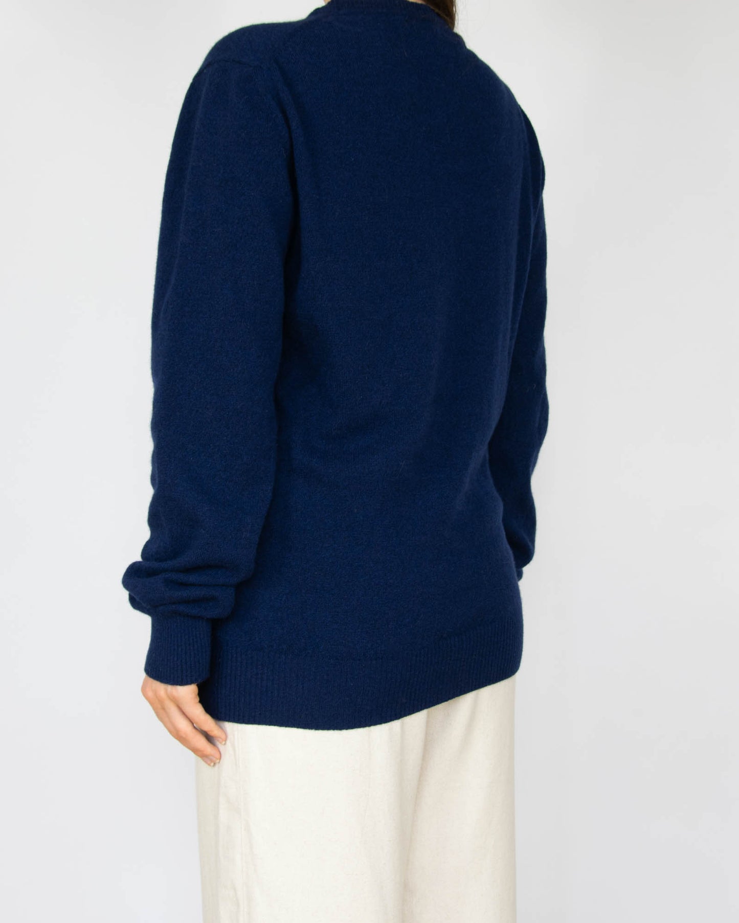 Granatowy (merino super fine + kaszmir) sweter J.Lindeberg - L
