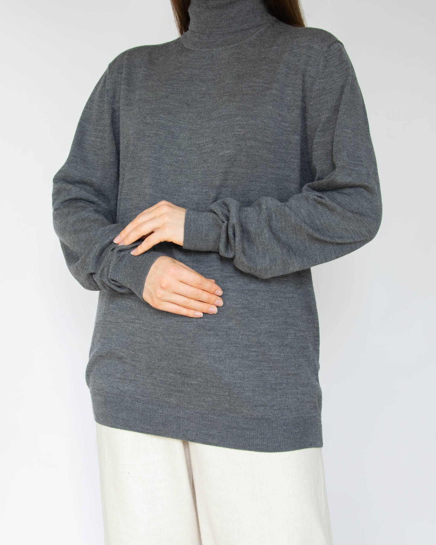 Szary wełniany (superior merino) sweter z golfem These Glory Days - M
