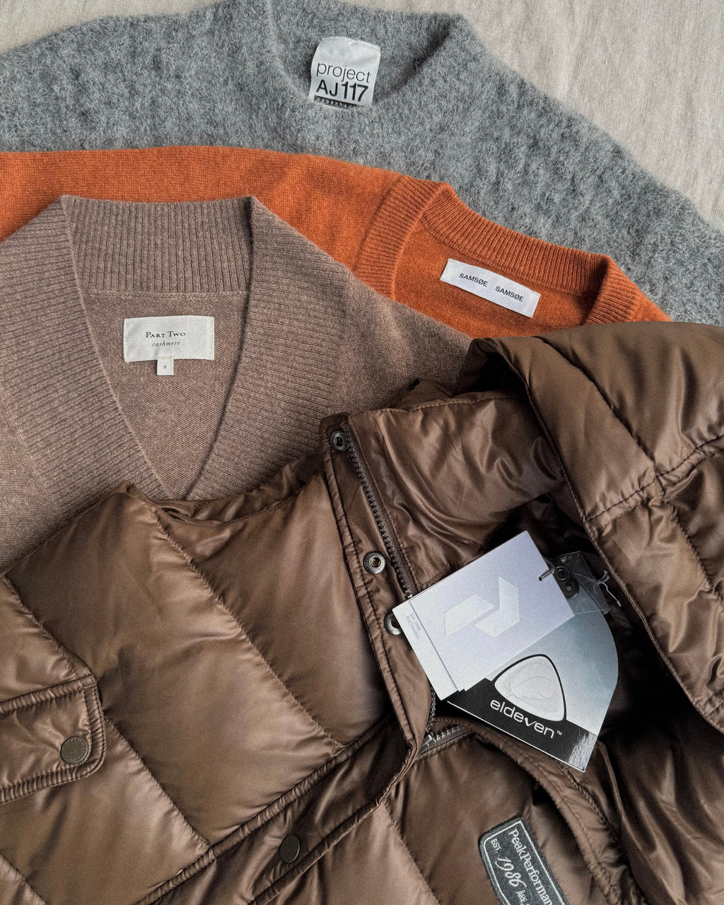 Brązowo pomarańczowy kaszmirowy sweter Samsoe Samsoe - L/XL