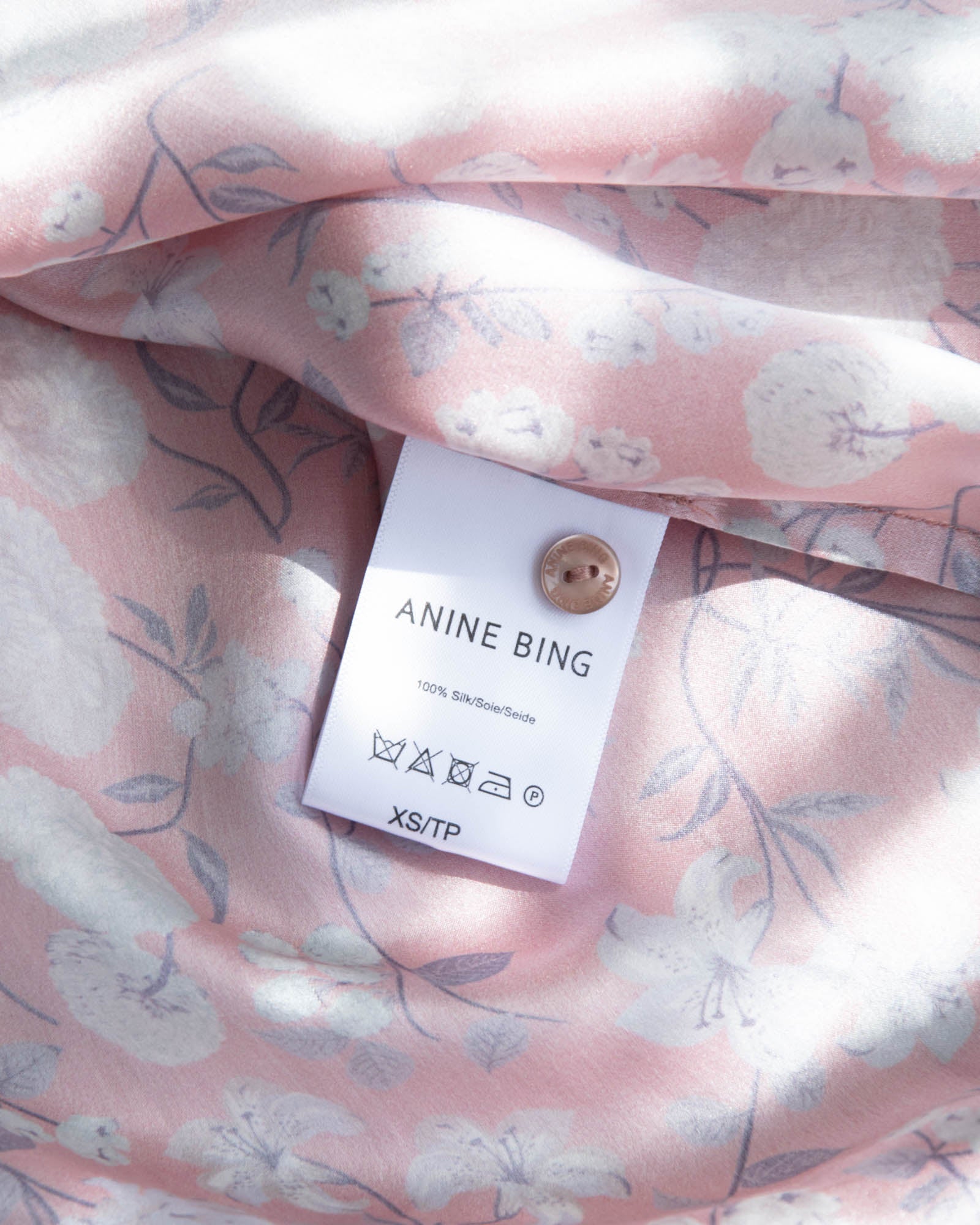 Różowa jedwabna sukienka w kwiaty ANINE BING - XS