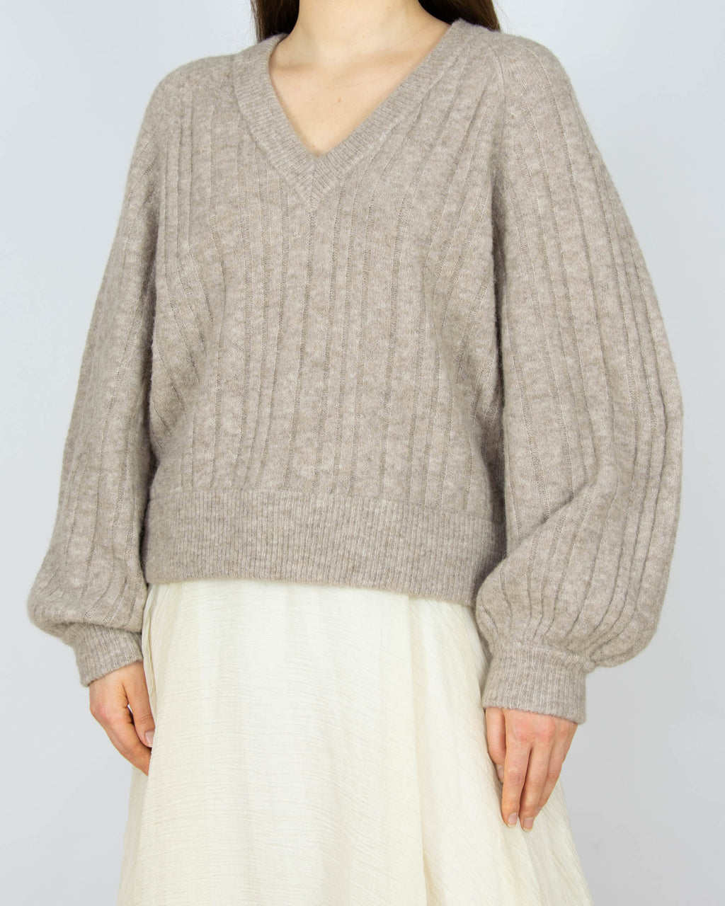 Beżowy (alpaka + wełna) sweter GESTUZ - M/L