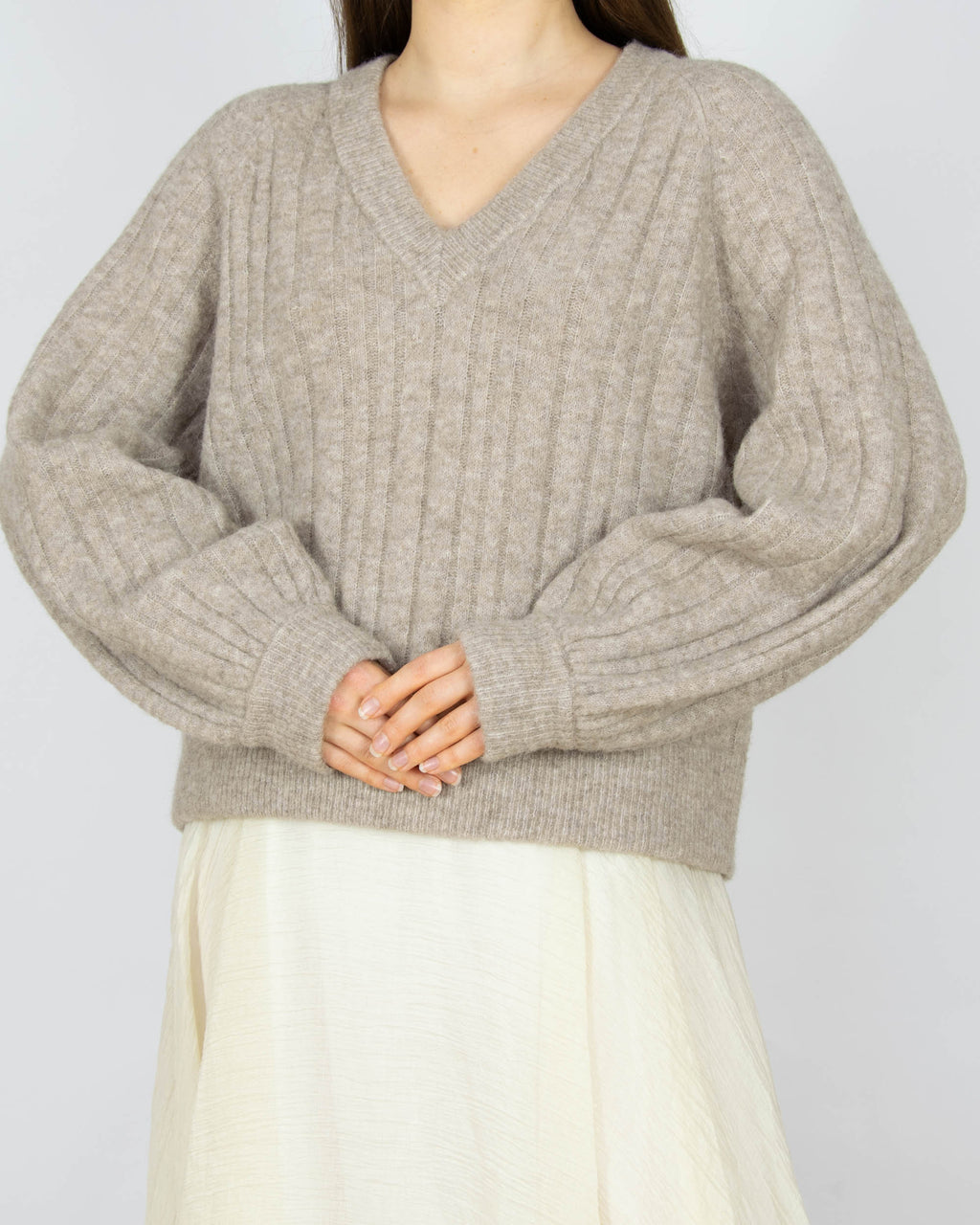 Beżowy (alpaka + wełna) sweter GESTUZ - M/L