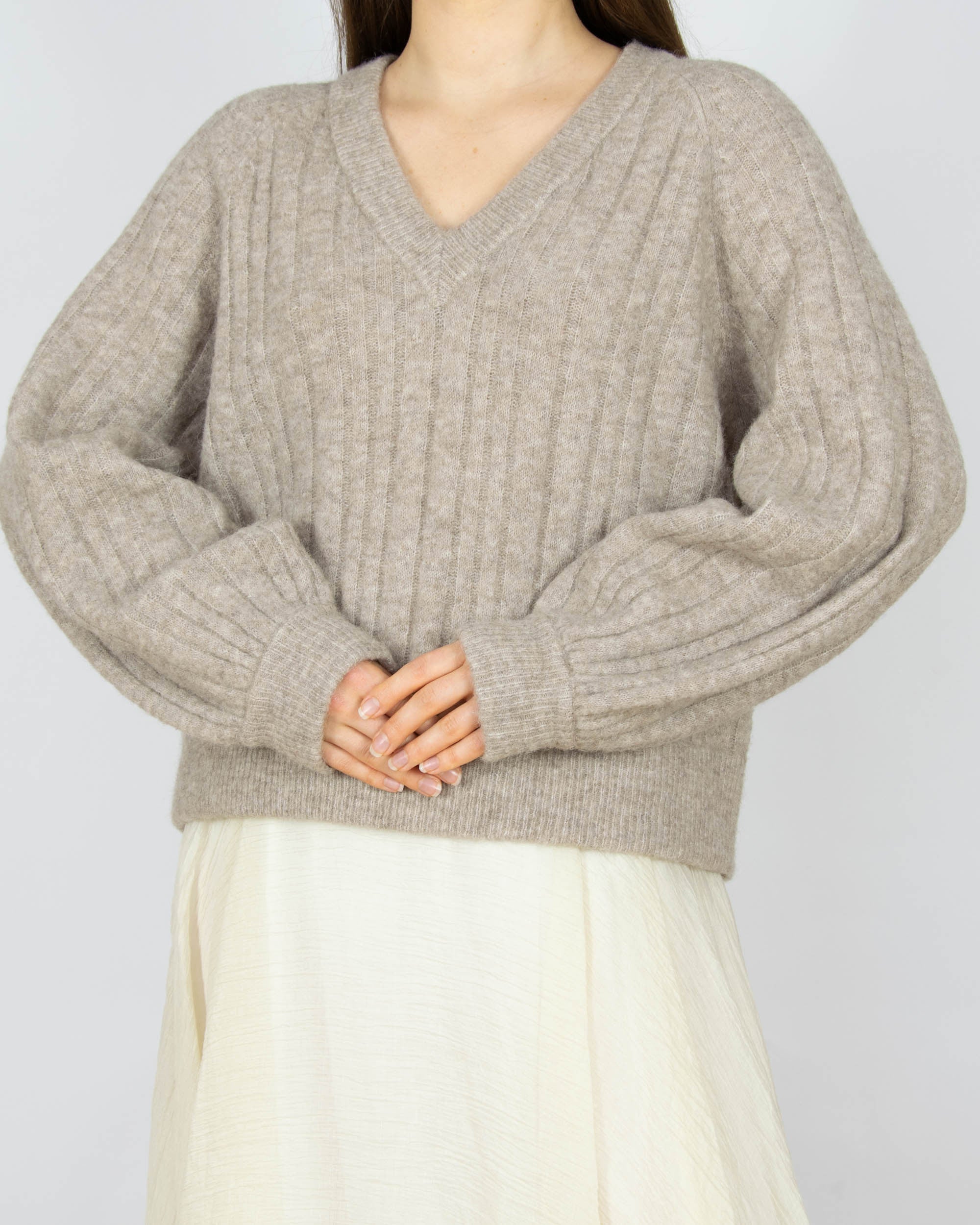 Beżowy (alpaka + wełna) sweter GESTUZ - M/L