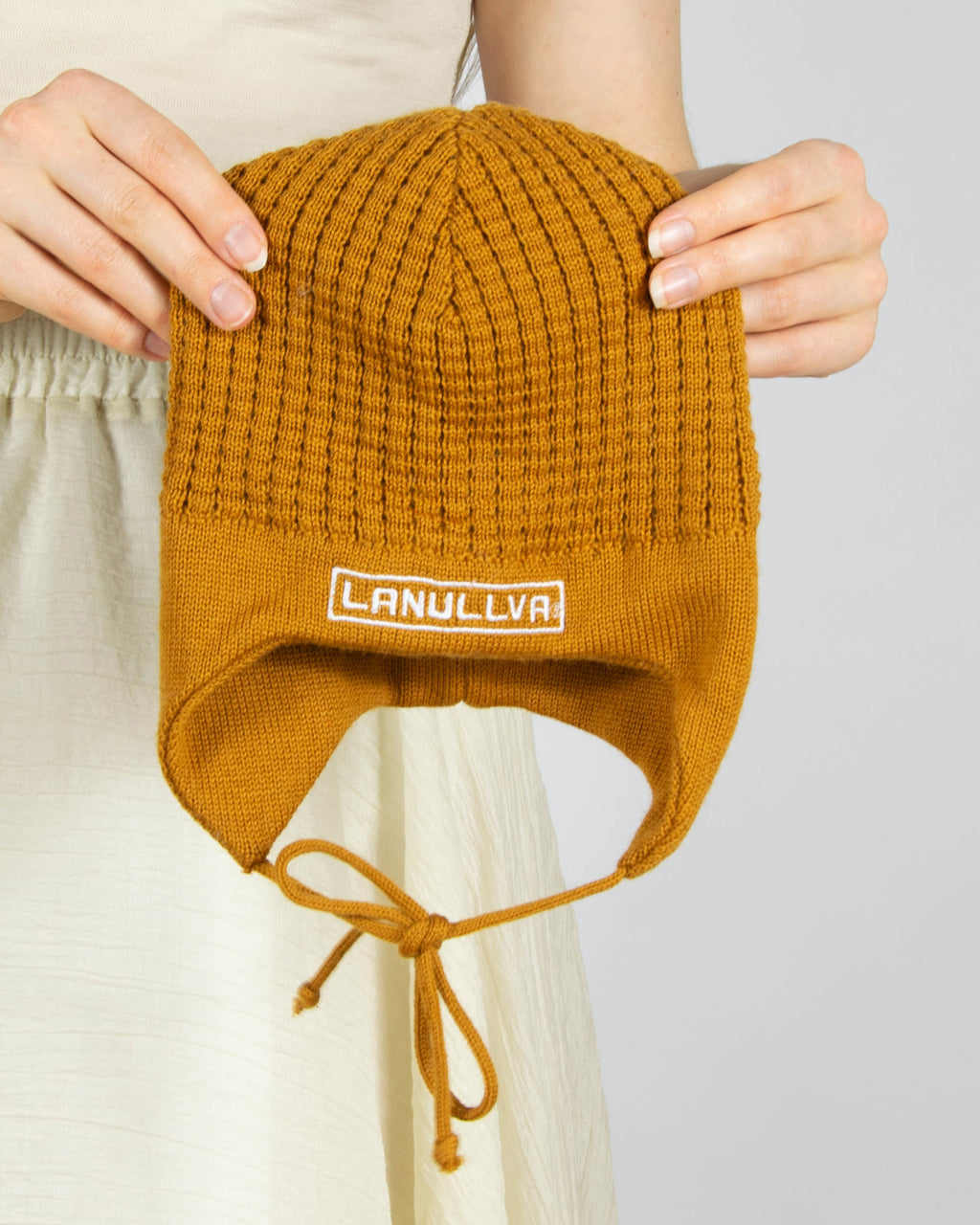 Pomarańczowo brązowa (merino) czapka dziecięca LANULLVA  4-6 lat