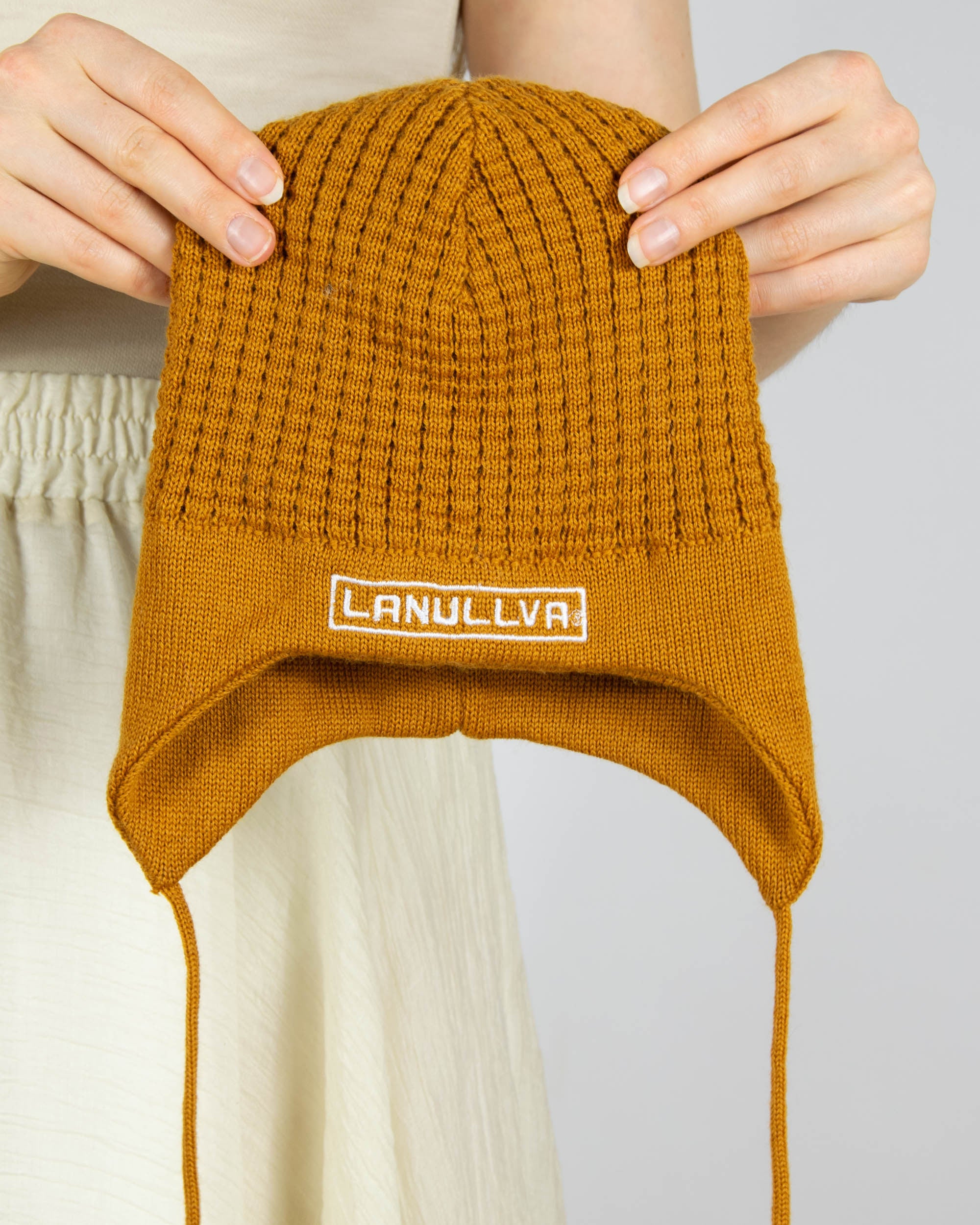 Pomarańczowo brązowa (merino) czapka dziecięca LANULLVA  4-6 lat