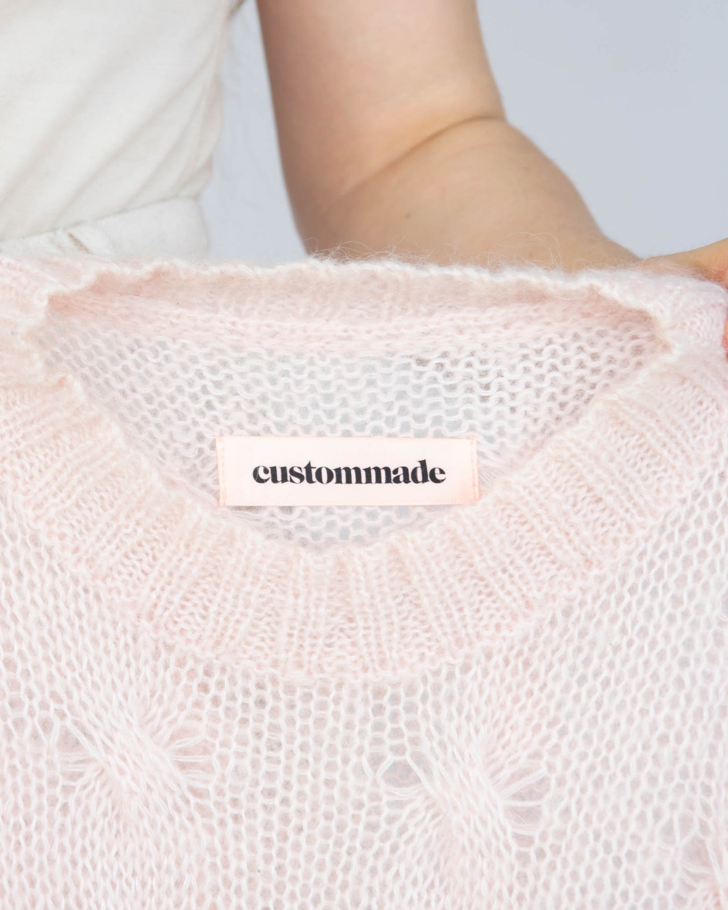 Pudrowy różowy (kid moher + wełna) sweter CUSTOMMADE - S/M