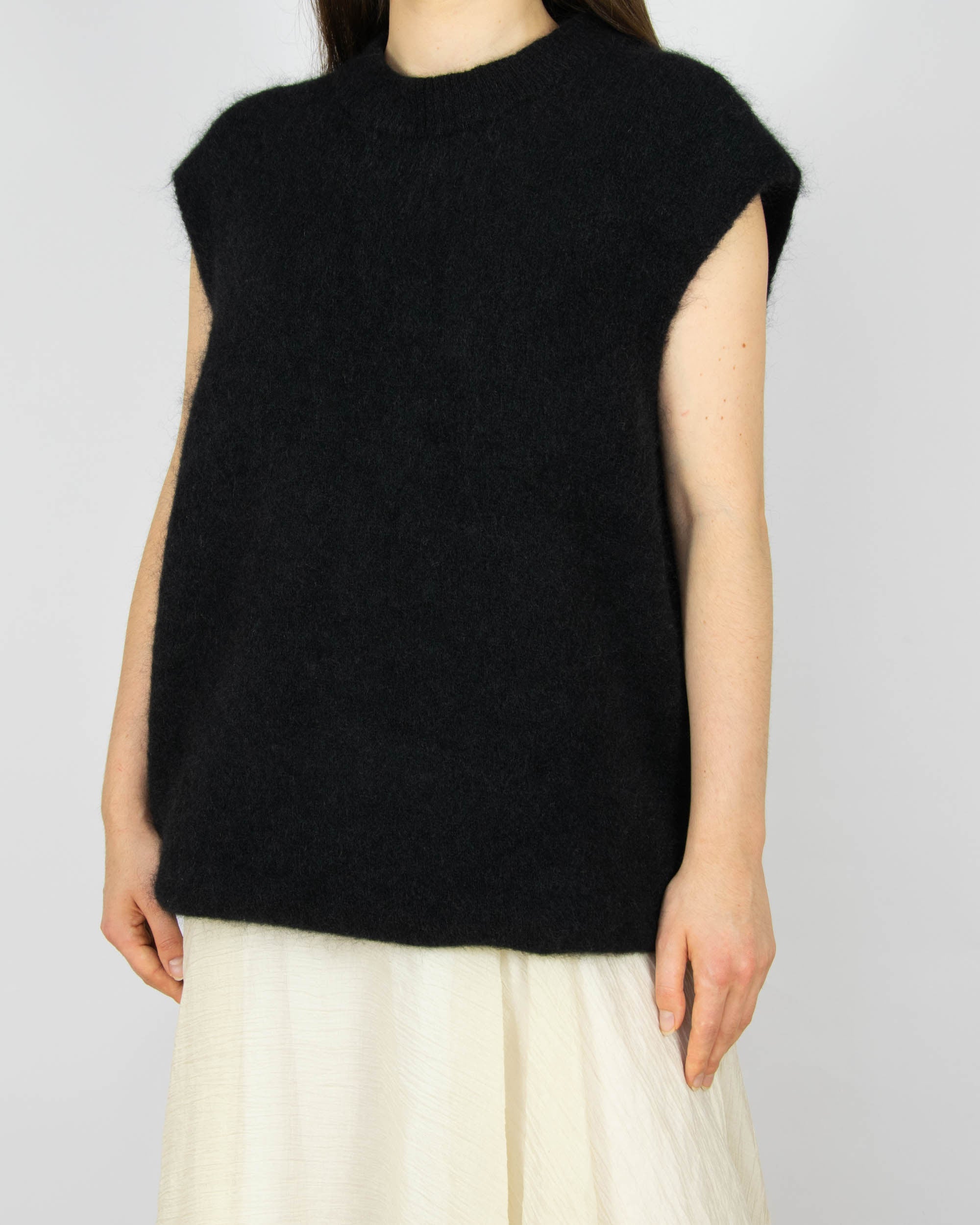 Czarna (kid moher + wełna) kamizelka American Vintage - TU (one size)