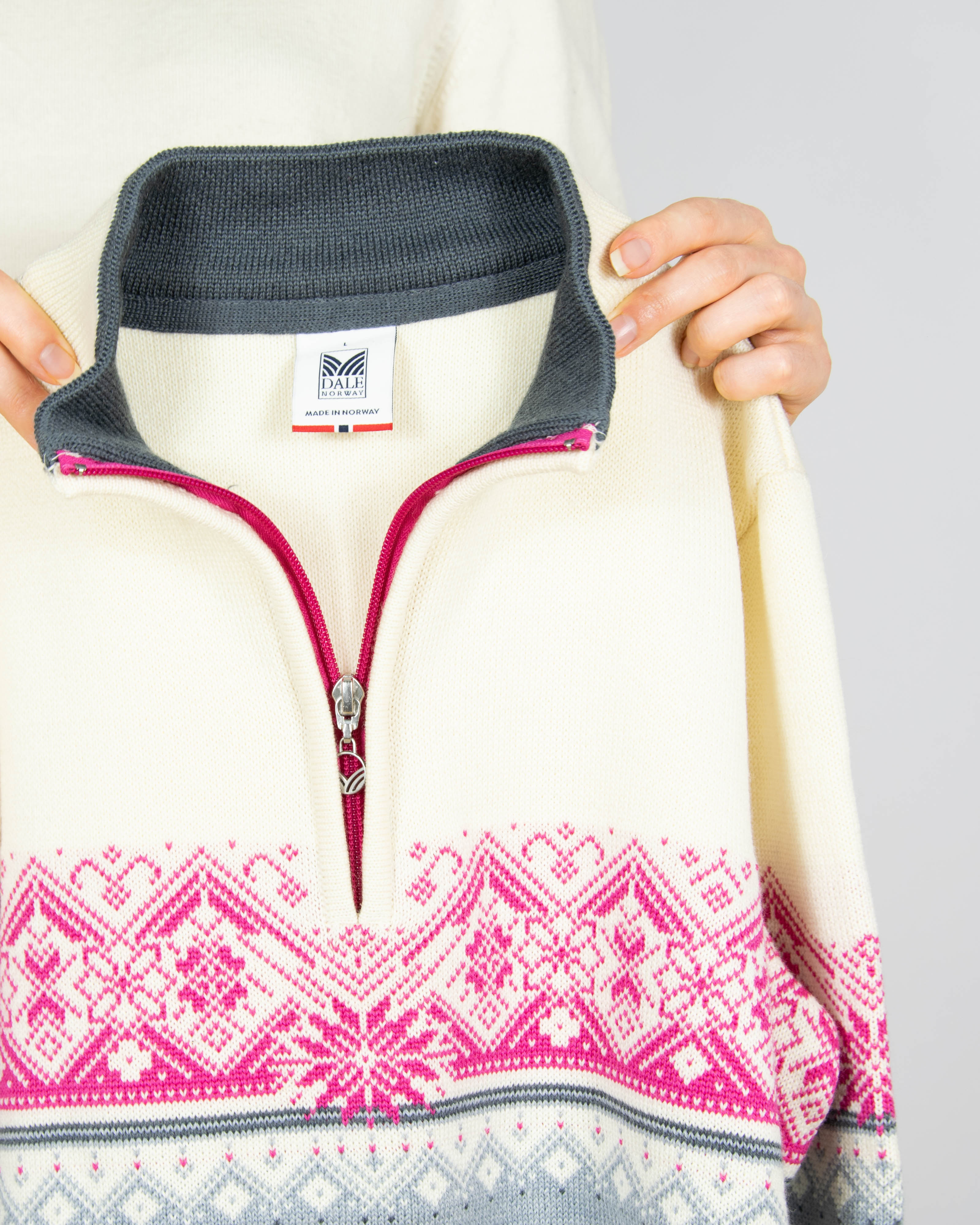 Kremowo szaro różowy wełniany (merino) zapinany sweter Dale of Norway - L