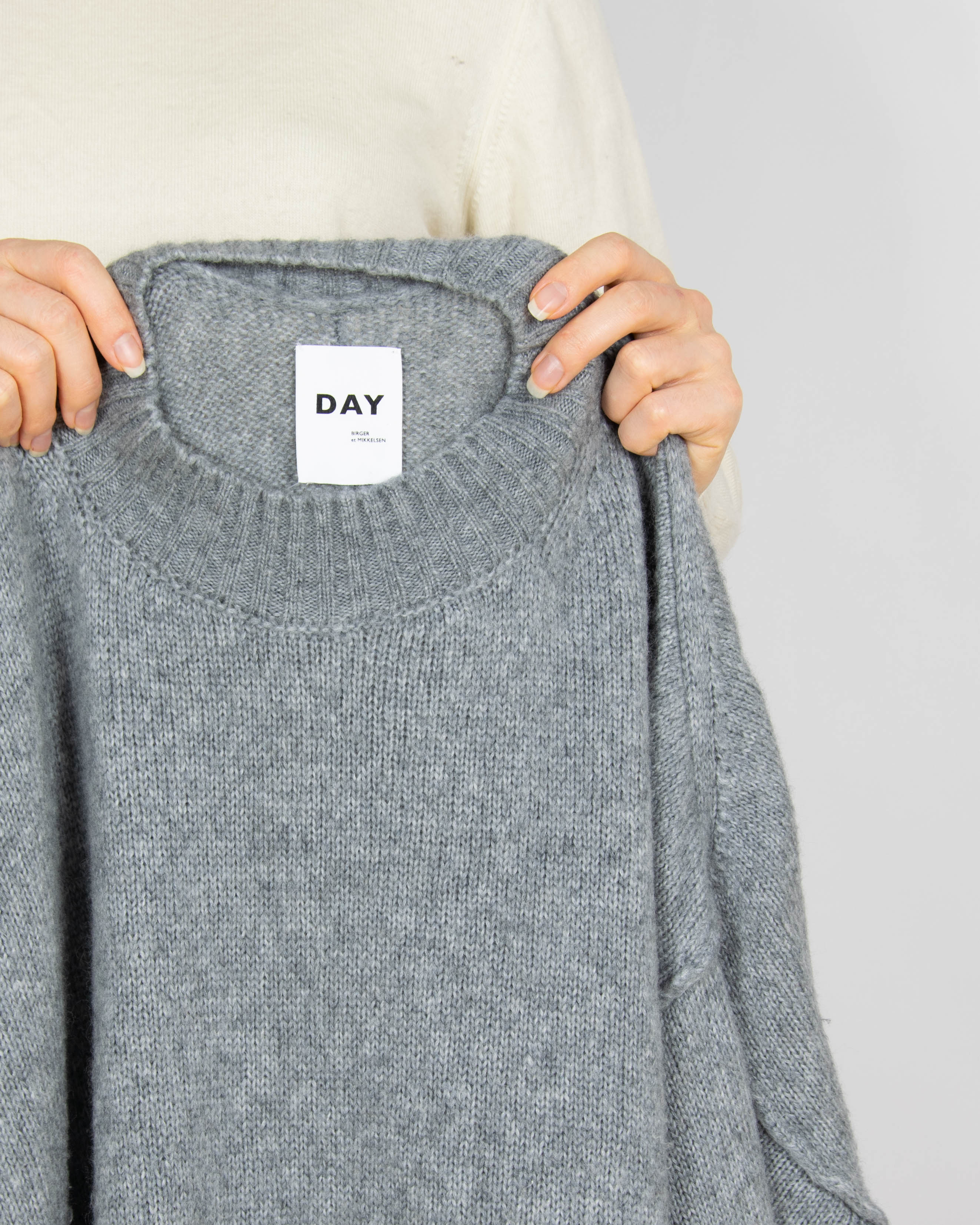 Szary wełniany (merino) sweter Day Birger et Mikkelsen - L