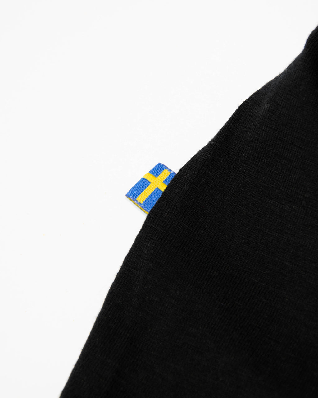 Nowa czarna welniana (merino) bluzka termiczna z długim rękawem Swedemount - L