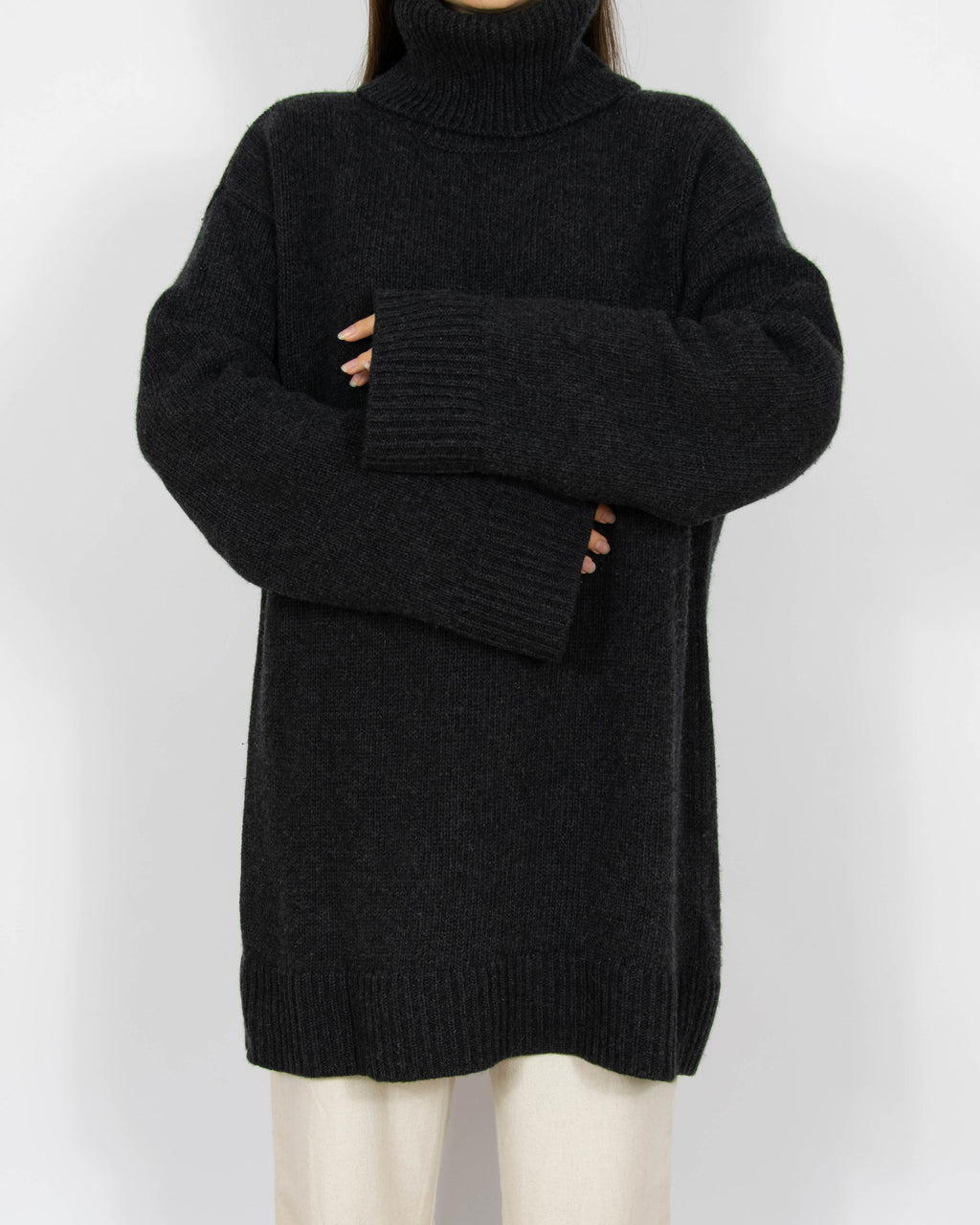 Ciemnoszary wełniany (wełna + kaszmir) oversize sweter z golfem H&M - S