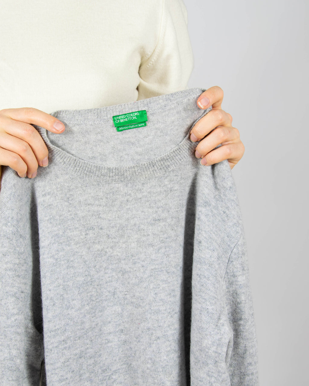 Szary wełniany (merino) sweter United Colors of Benetton - M/L