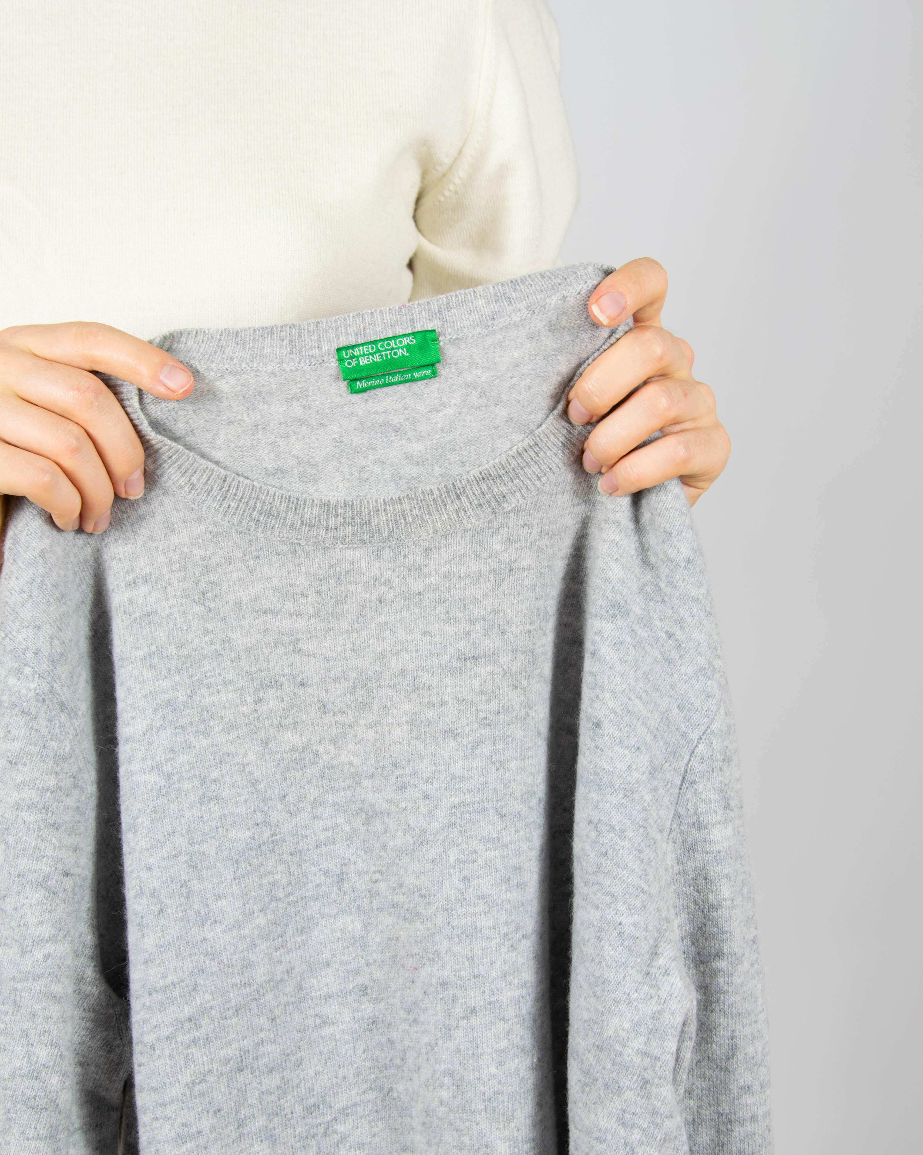Szary wełniany (merino) sweter United Colors of Benetton - M/L