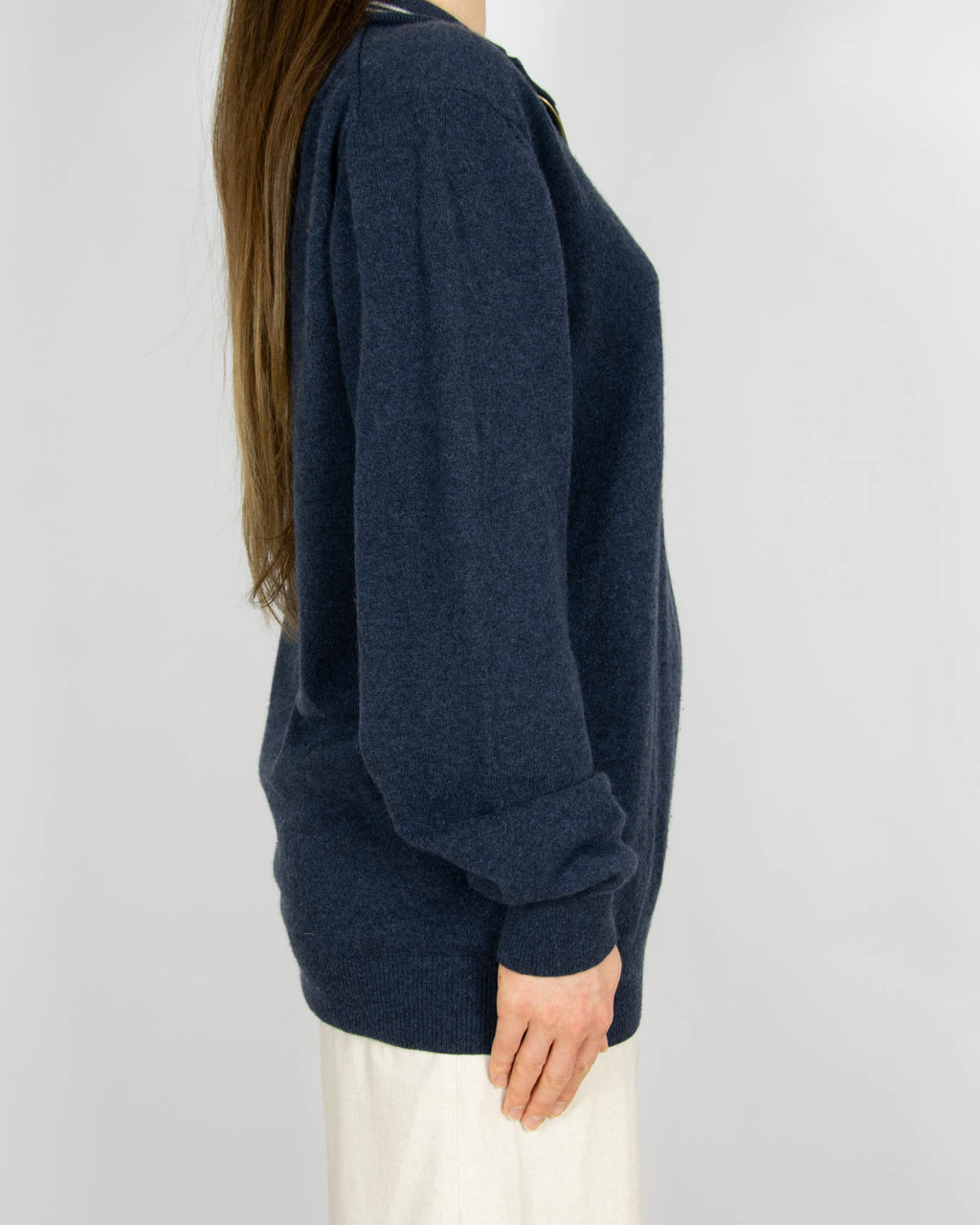 Granatowy wełniany (wełna jagnięca) sweter - L