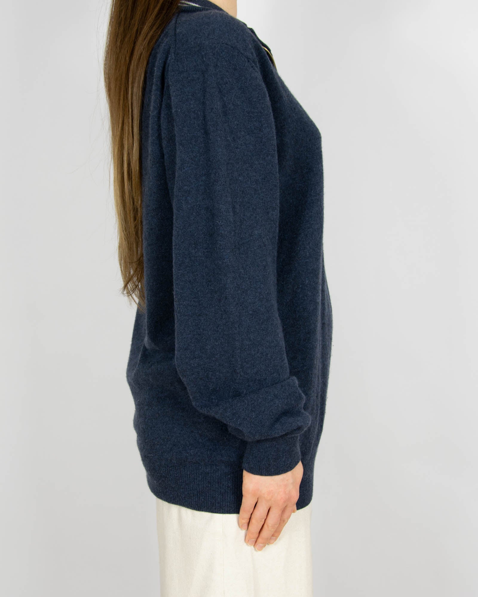 Granatowy wełniany (wełna jagnięca) sweter - L