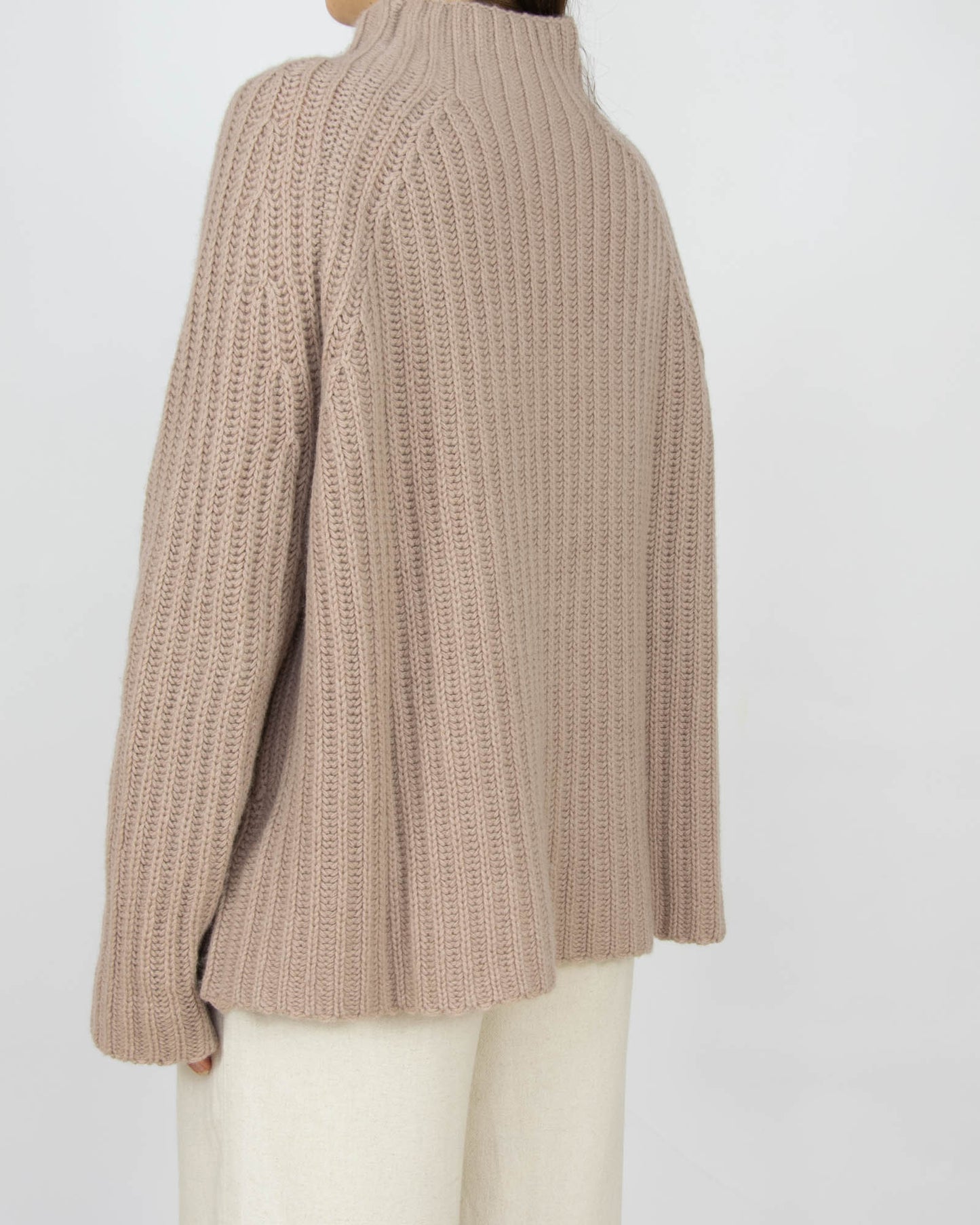 Beżowy gruby kaszmirowy sweter FTC Cashmere - M