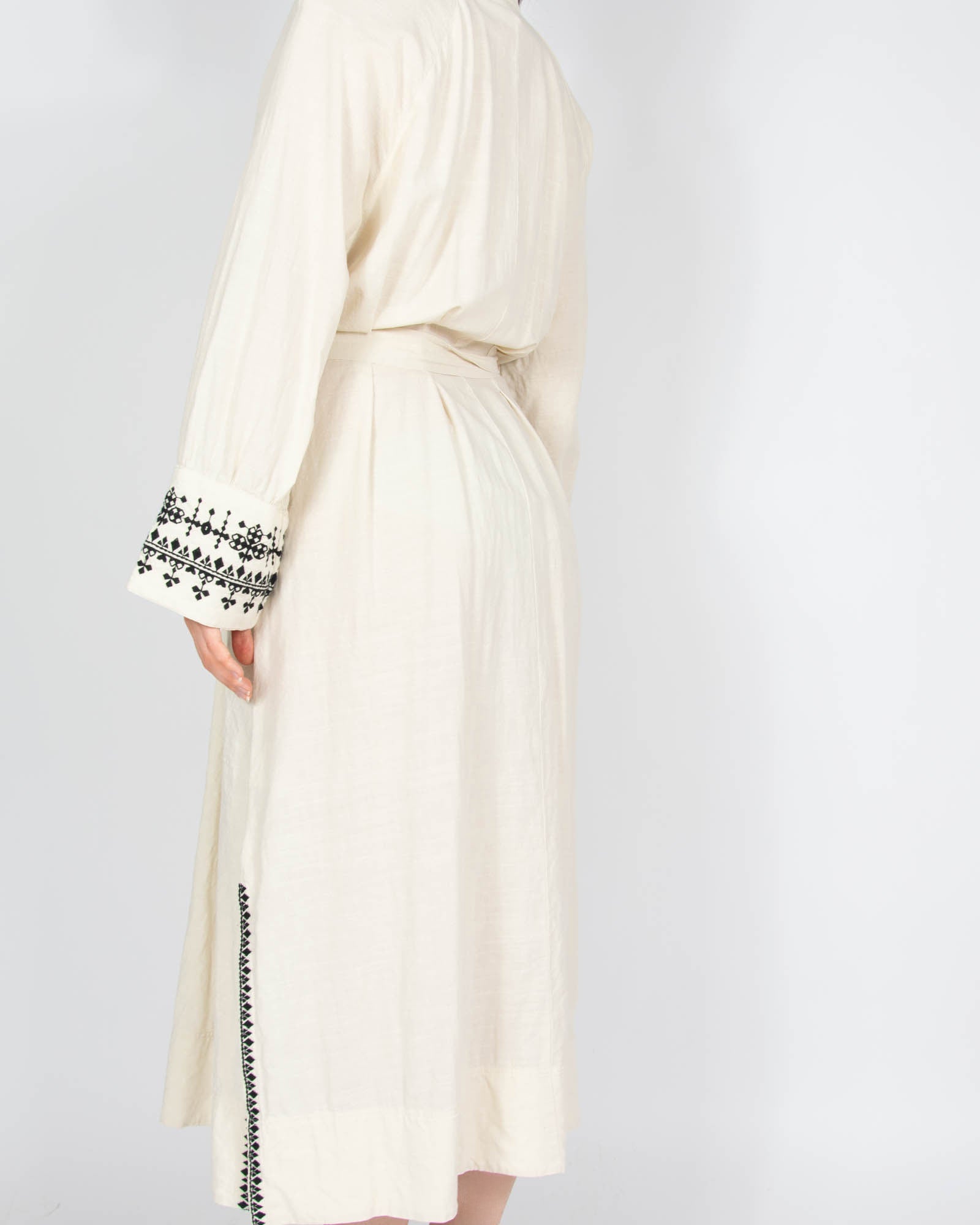 Kremowa (bawełna + len + wiskoza) haftowana sukienka H&M - S/M