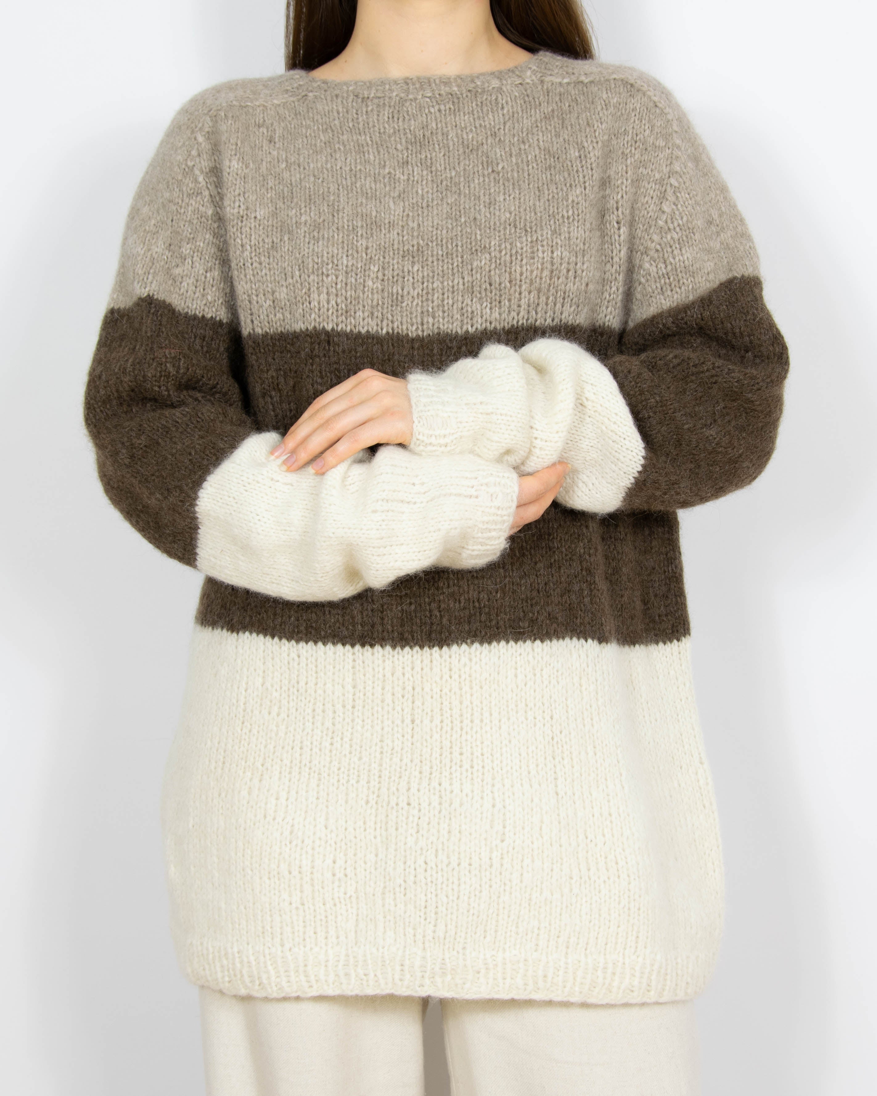 Kremowo brązowy wełniany (alpaka) sweter Handmade
