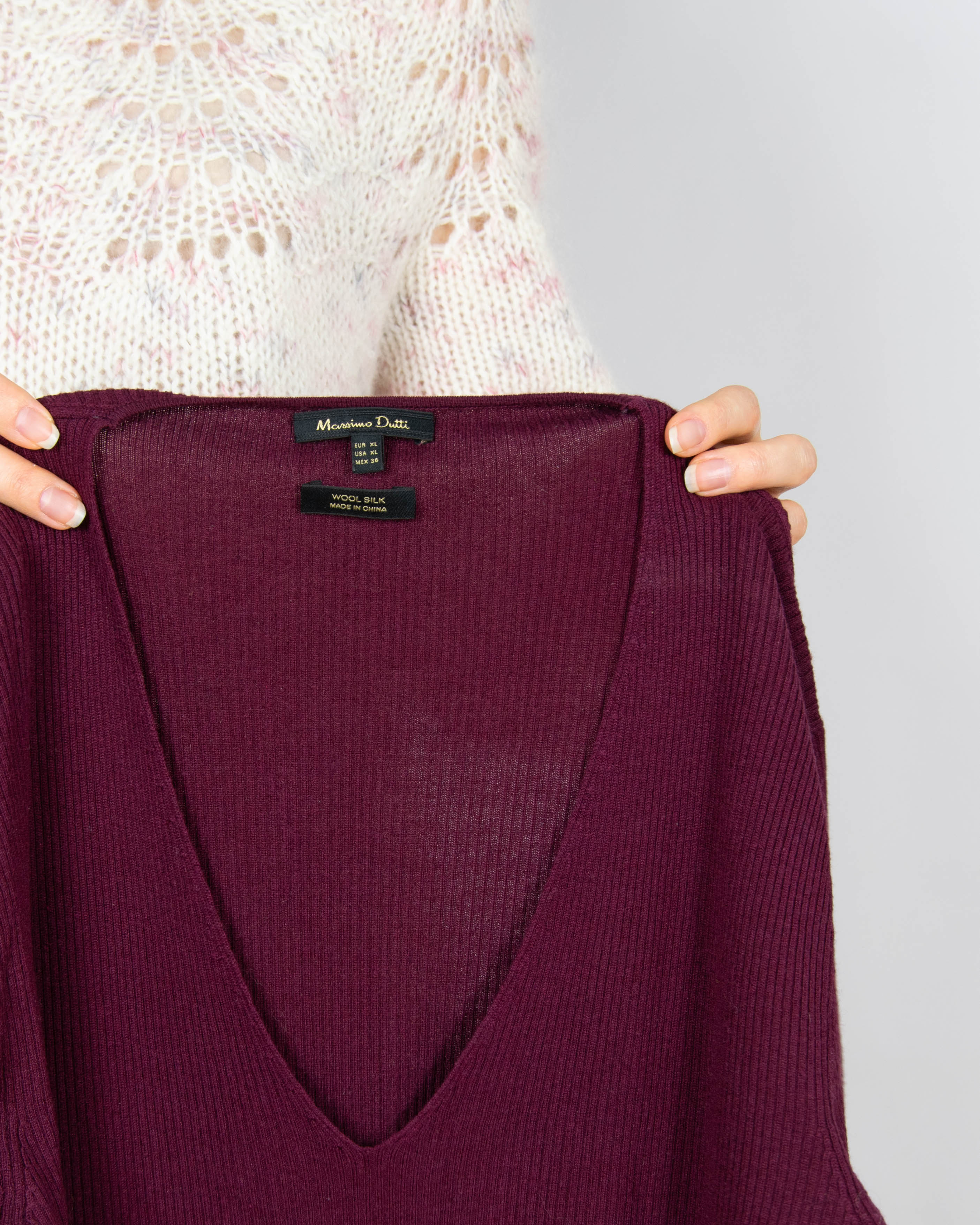 Bordowy jedwabno wełniany sweter Massimo Dutti - L