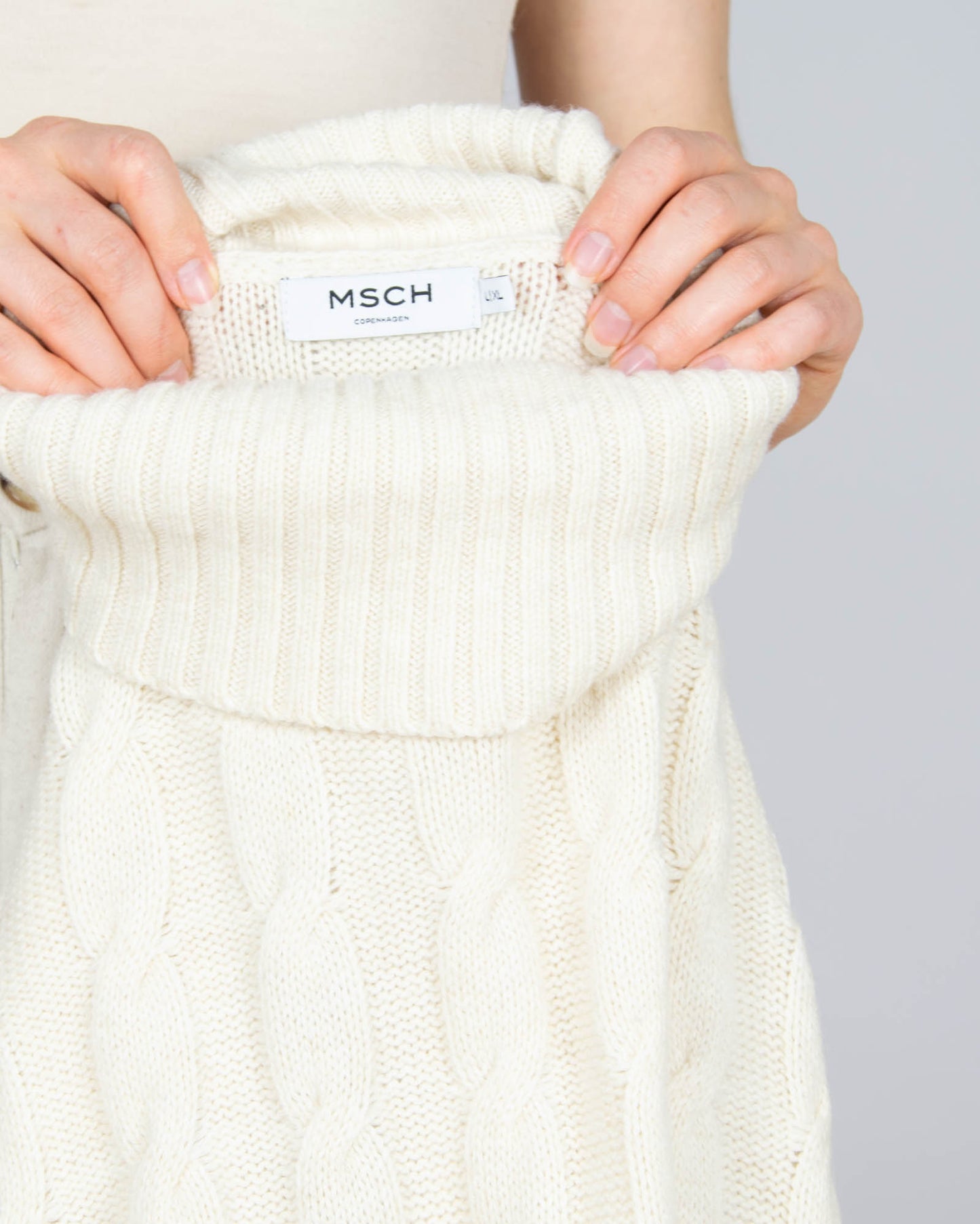Śmietankowy warkoczowy sweter MSCH Copenhagen - L/XL
