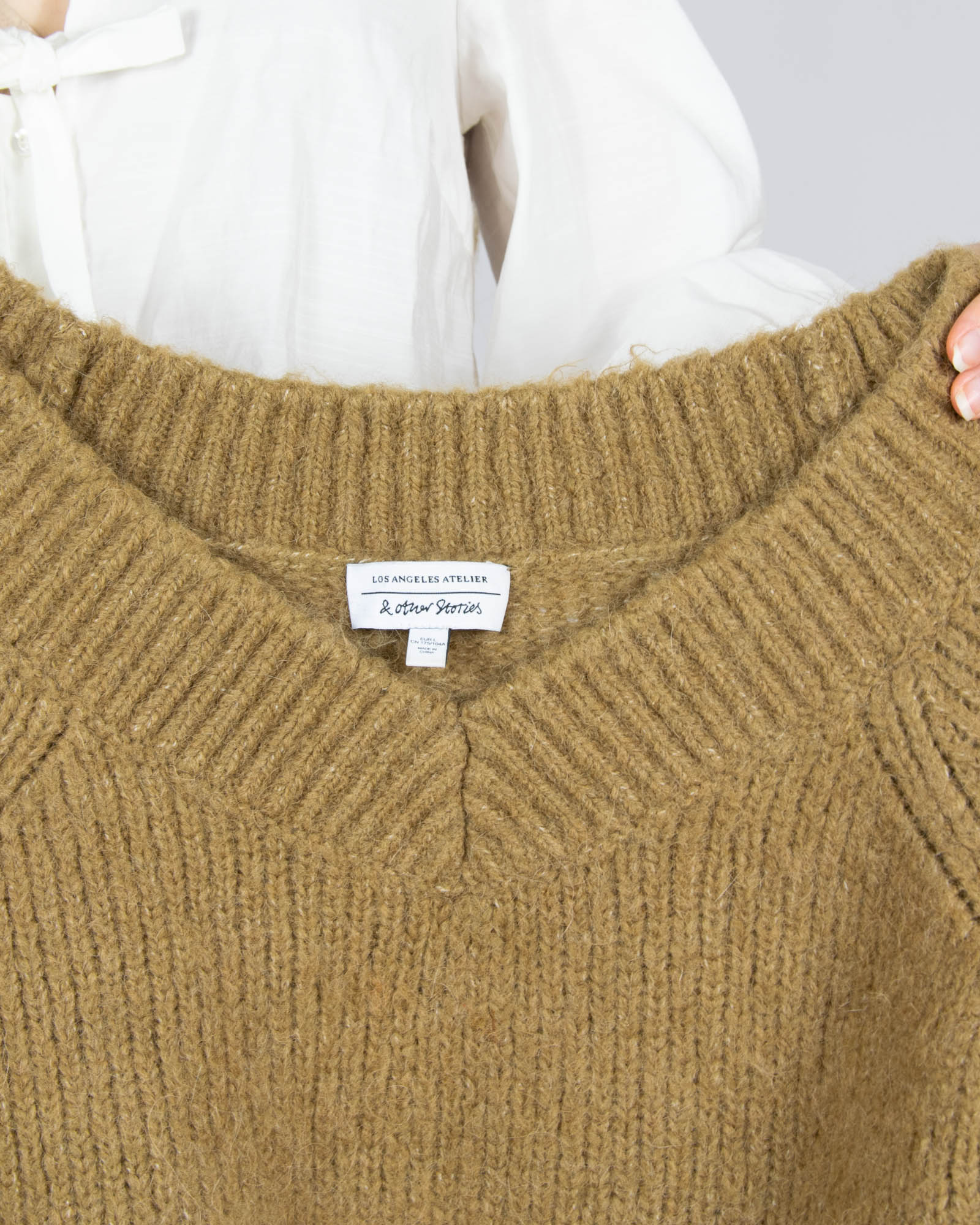 Brązowy (wełna + alpaka) krótki sweter & Other Stories - M
