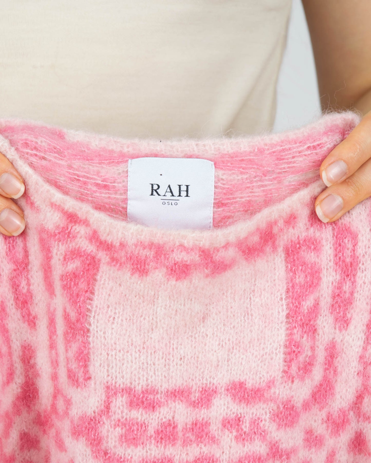 Różowy (baby alpaka + pure new wool) sweter RAH Oslo - S