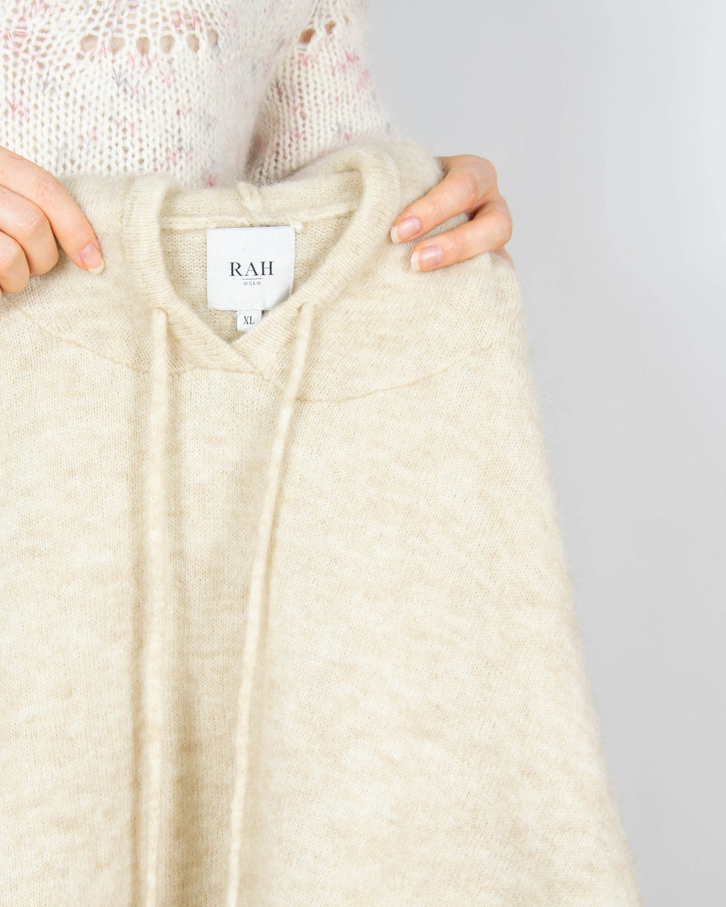Beżowa wełniana (kid moher + wełna) bluza z kapturem RAH Oslo - XL