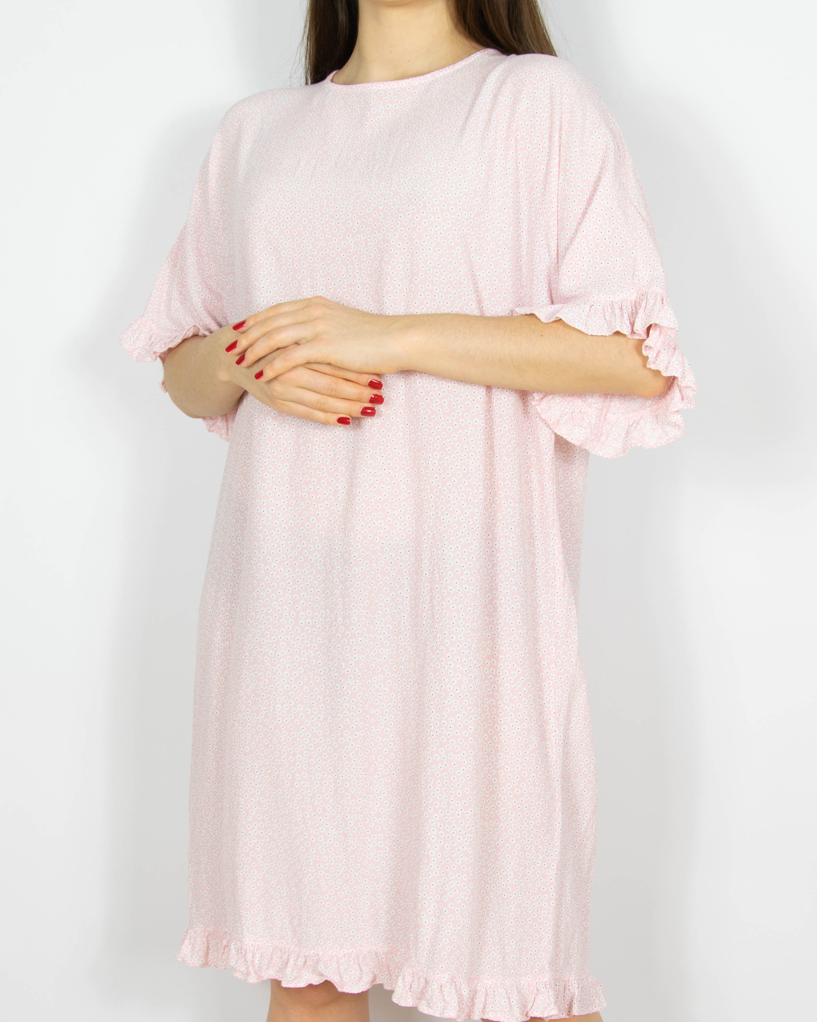 Pastelowa różowa wiskozowa sukienka w białe kwiatki Boii Studios - S