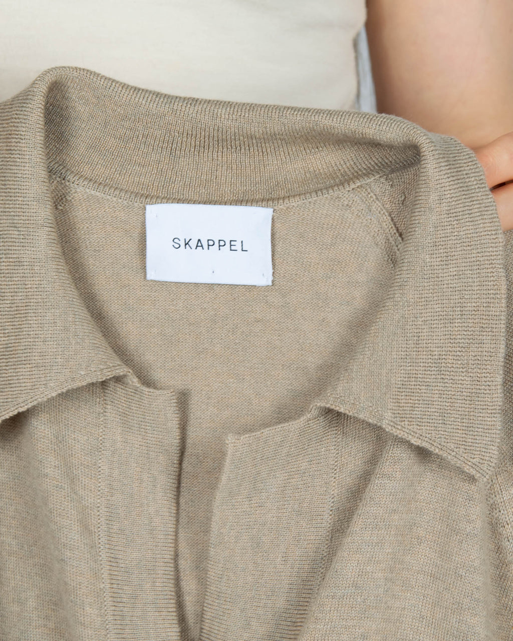 Beżowa wełniana (merino) sukienka SKAPPEL - S/M
