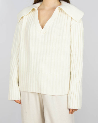 Śmietankowy wełniany sweter z kołnierzykiem H&M Premium - M