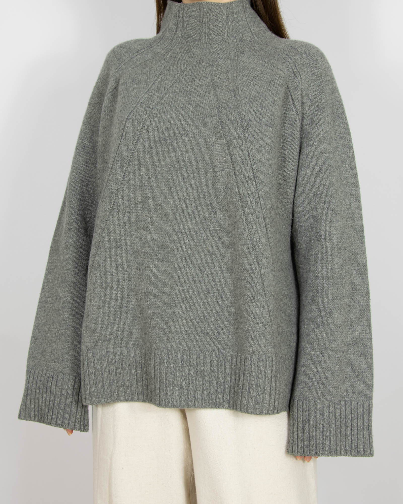 Szary wełniany sweter By Malene Birger - M