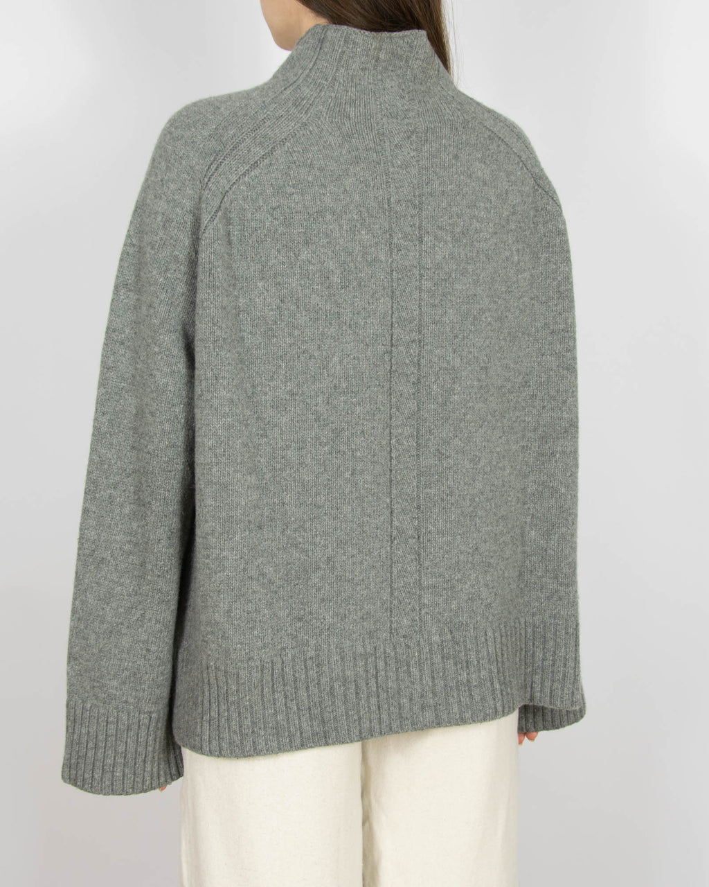 Szary wełniany sweter By Malene Birger - M