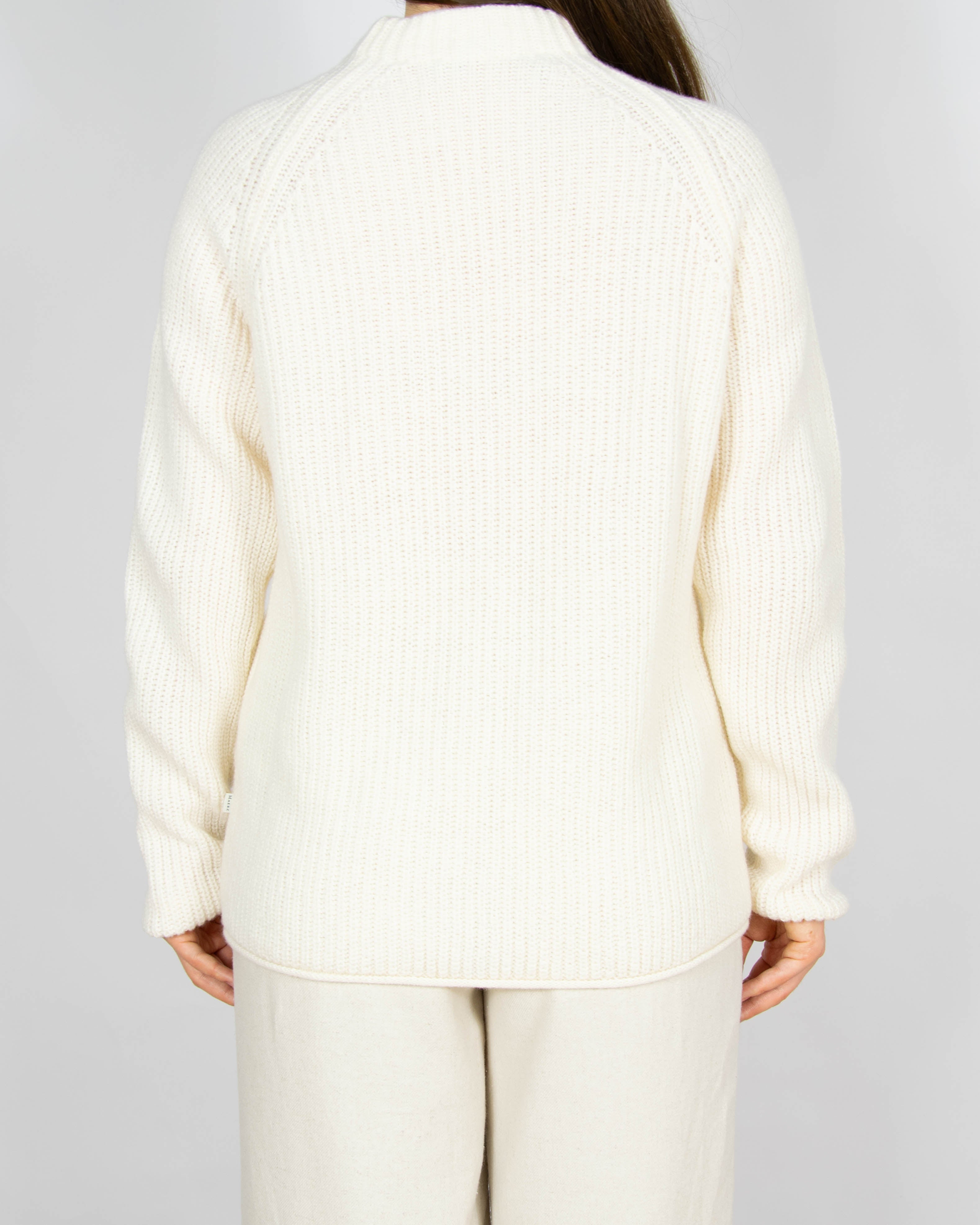 Śmietankowy wełniany (Merino Extra Fine) sweter MAERZ - M