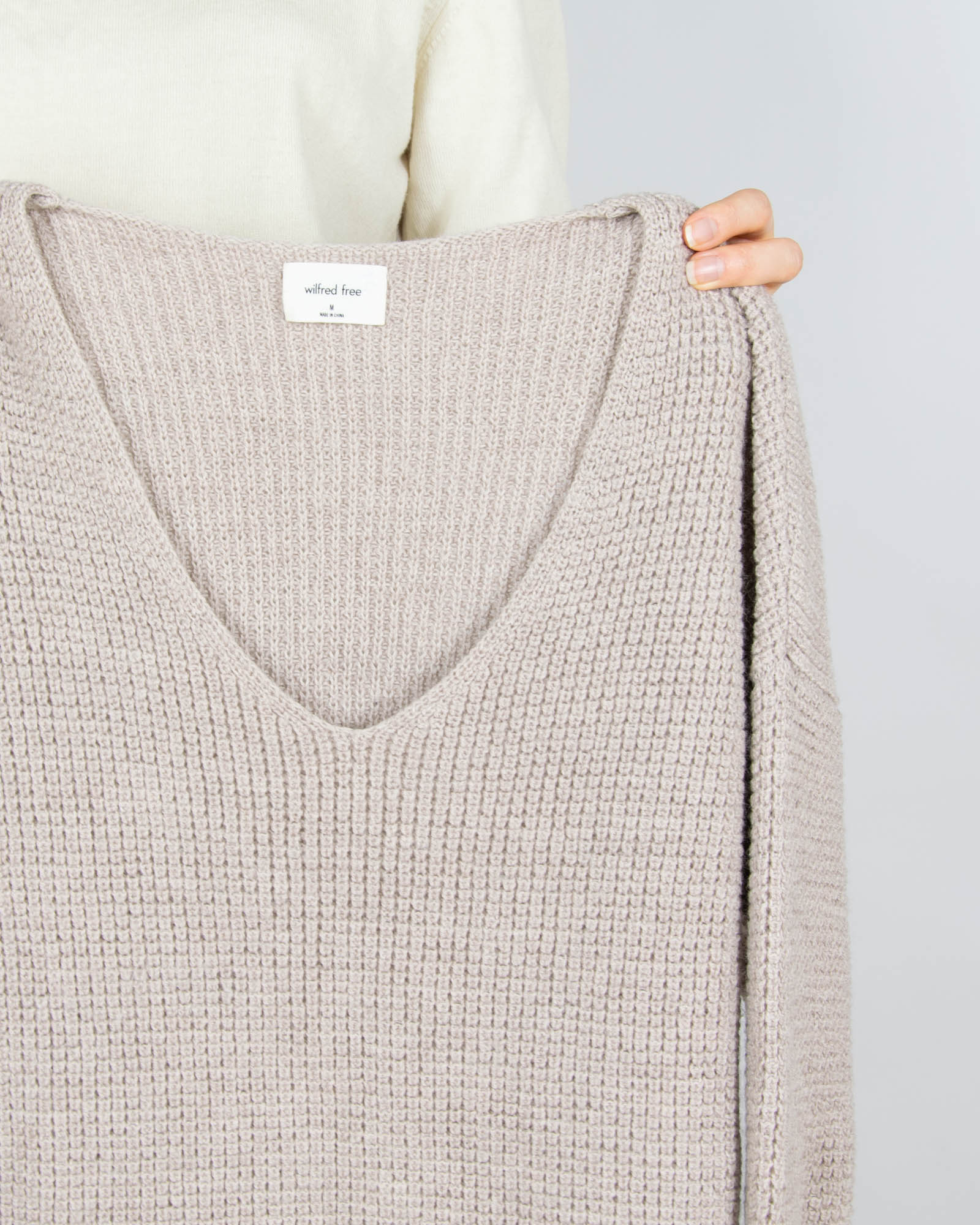 Beżowy wełniany (merino) sweter - M