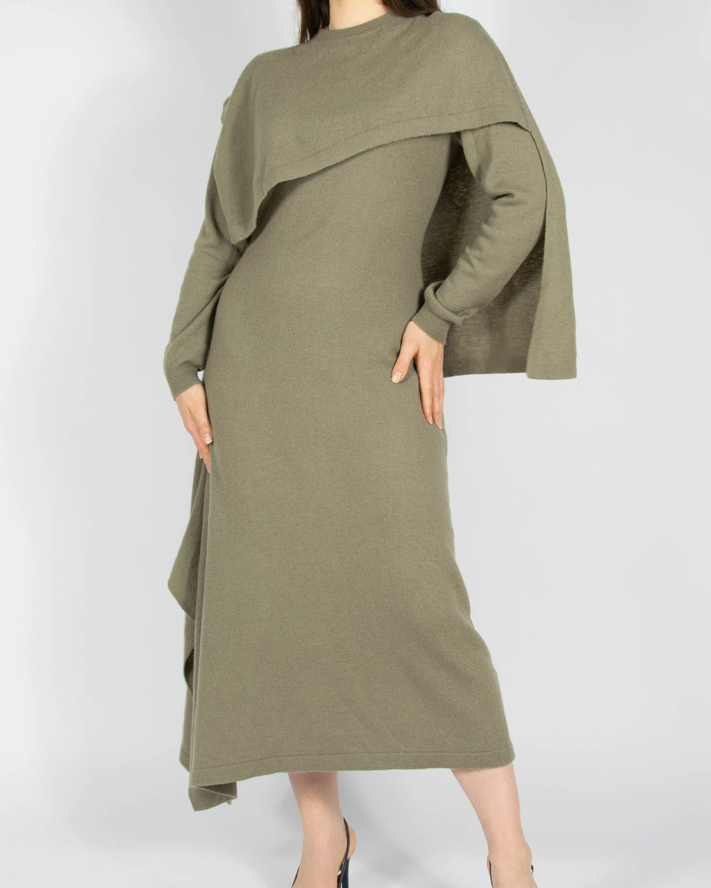 Khaki wełniana asymetryczna sukienka Zara - S