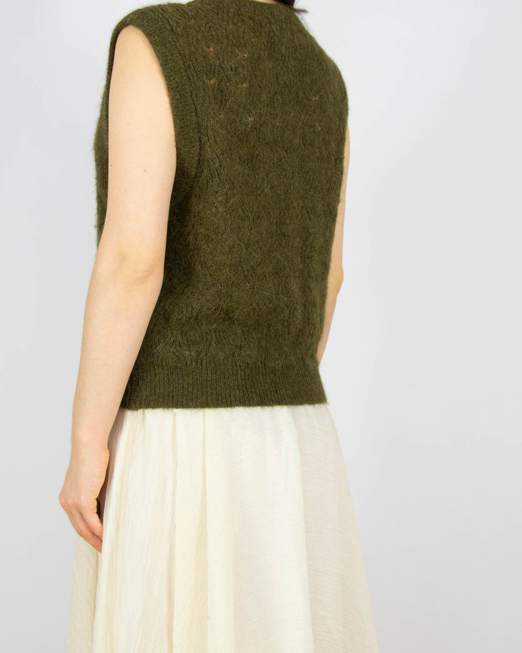 Ciemnozielona khaki (alpaka + wełna) kamizelka SOAKED - L
