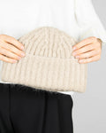 Beżowa (super alpaka + merino) czapka marki premium CAMILLA PIH