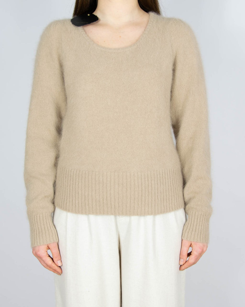Nowy beżowy wełniany (angora) sweter - S