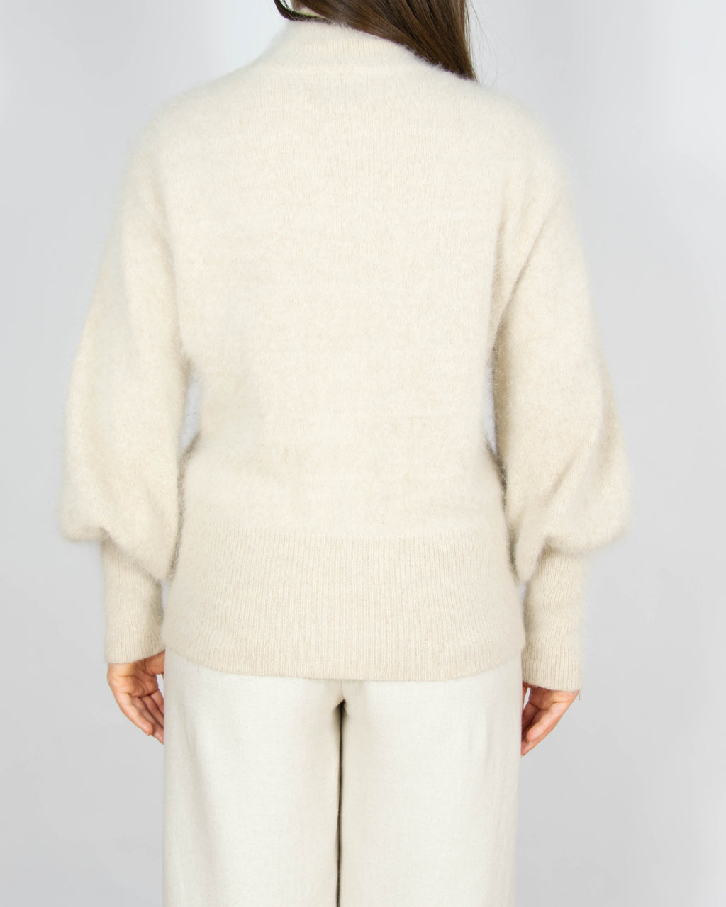 Beżowy wełniany (angora) sweter z golfem Ane Mone - M