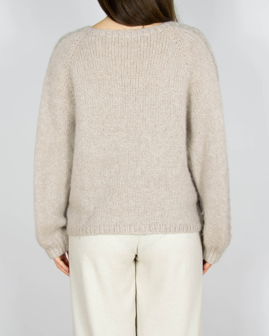 Beżowy wełniany (alpaka) sweter Handmade - M