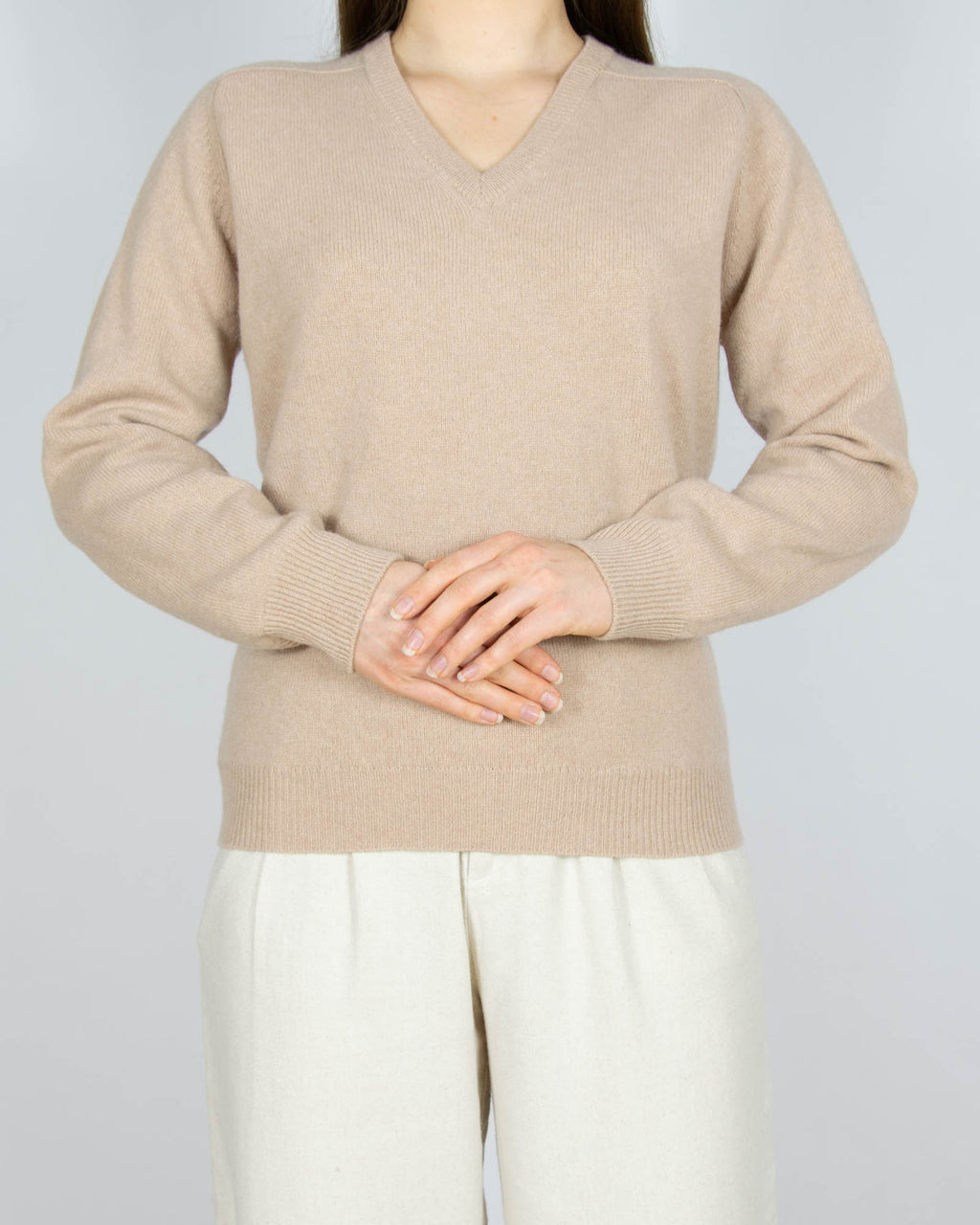 Beżowy wełniany (wełna jagnięca) sweter - M