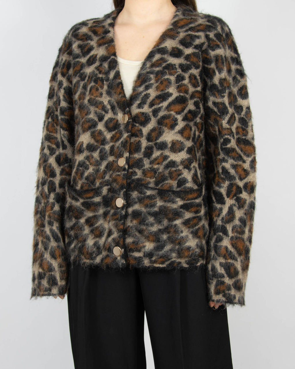 Beżowo brązowy (kid moher + wełna) sweter w panterkowy wzór duńskiej marki premium DAY Birger et Mikkelsen.&nbsp;