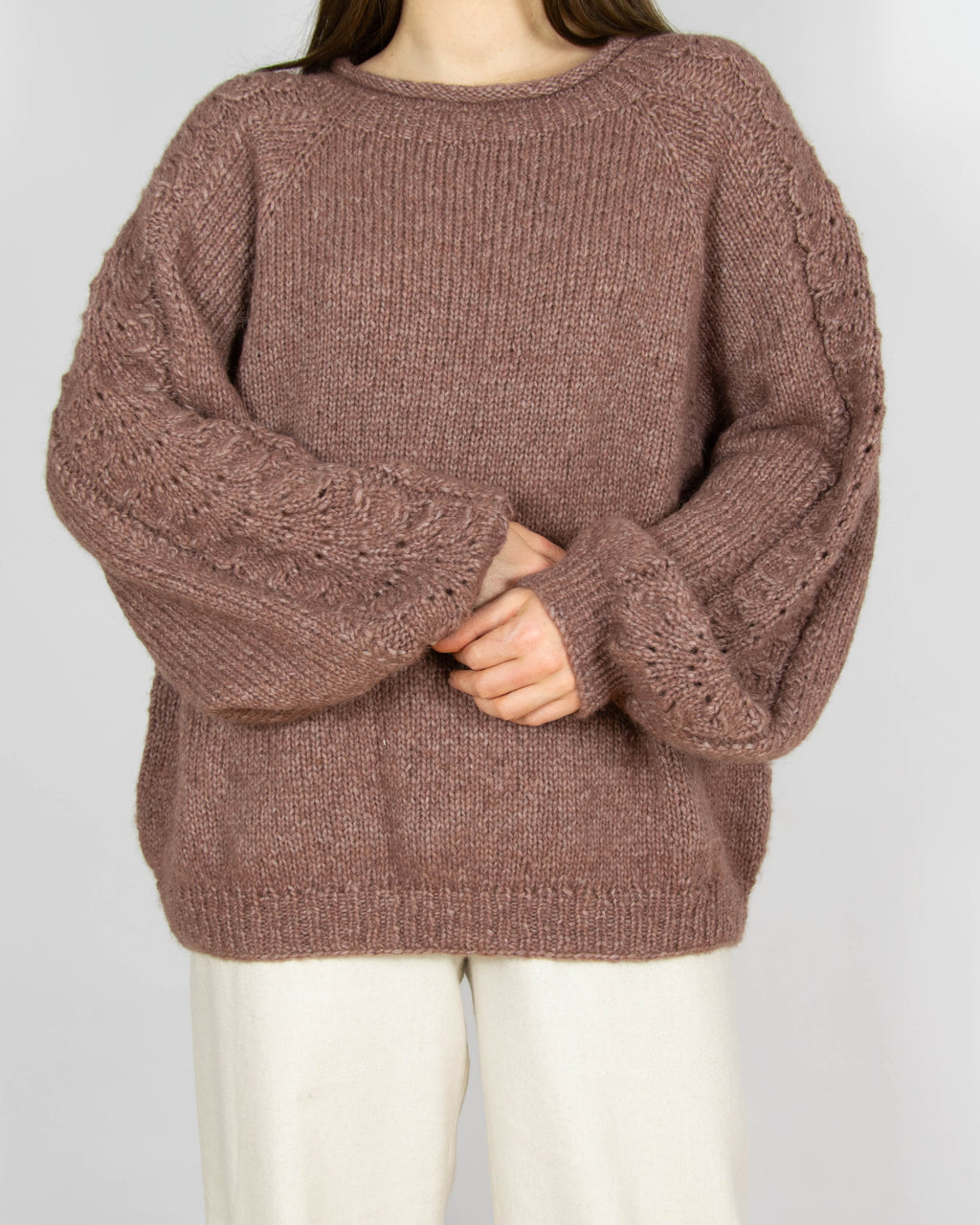 Kakaowy wełniany (alpaka) sweter Handmade