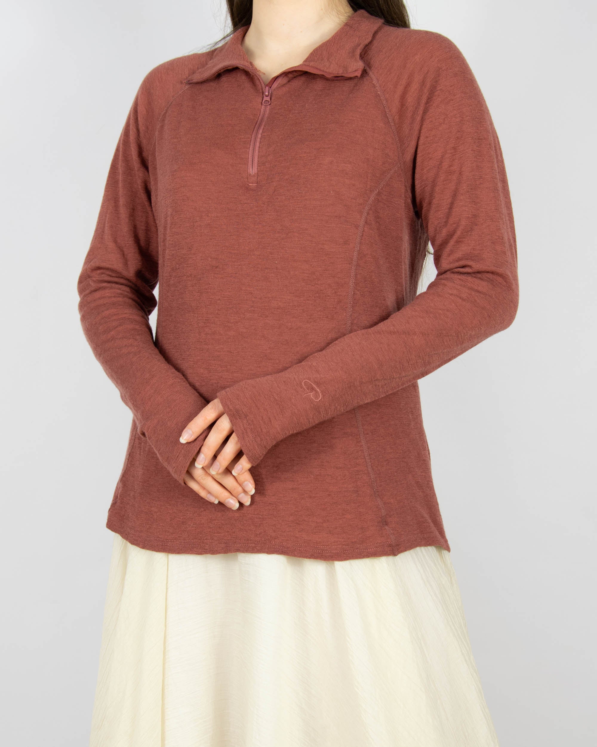 Ceglana (wełna merino + tencel) bluzka termiczna skandynawskiej marki Pierre Robert.&nbsp;&nbsp;