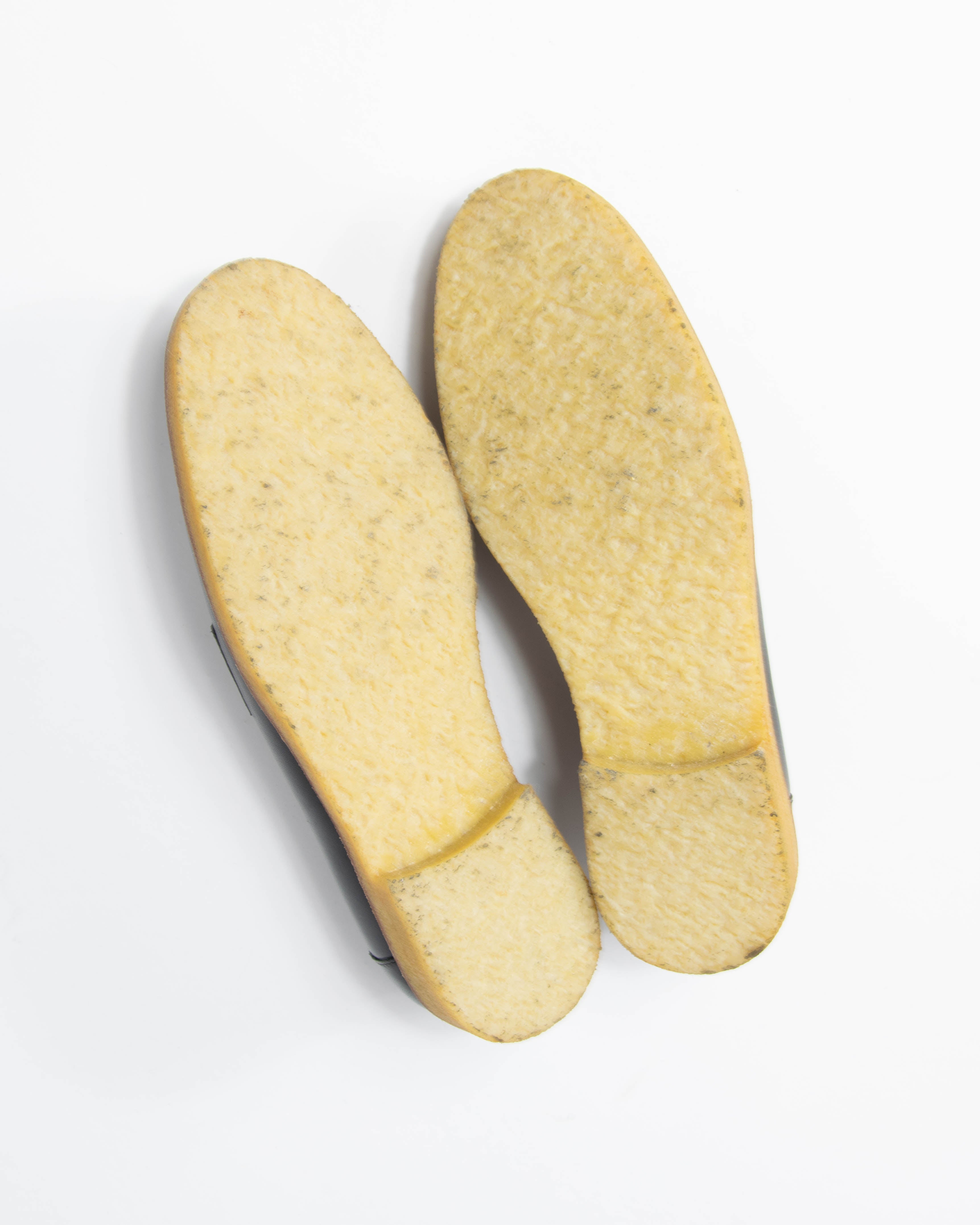 Czarne skórzane loafersy ANGULUS - 38