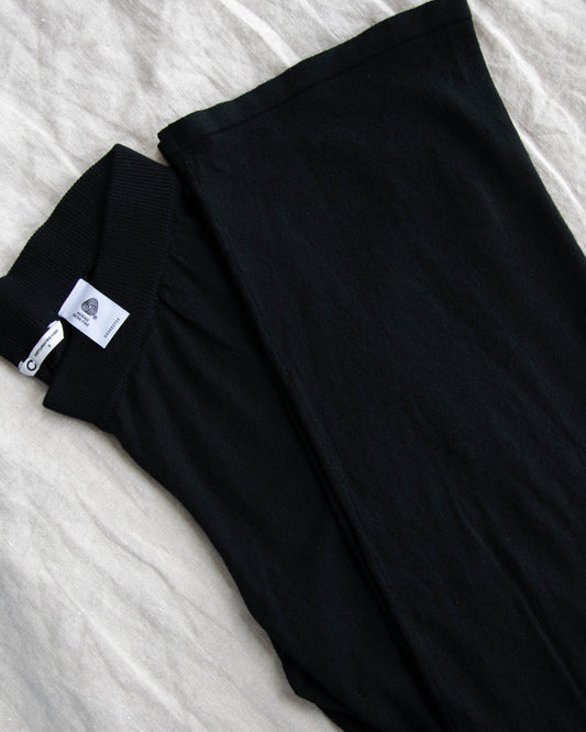 Czarne wełniane (merino extra fine) spodnie Cubus